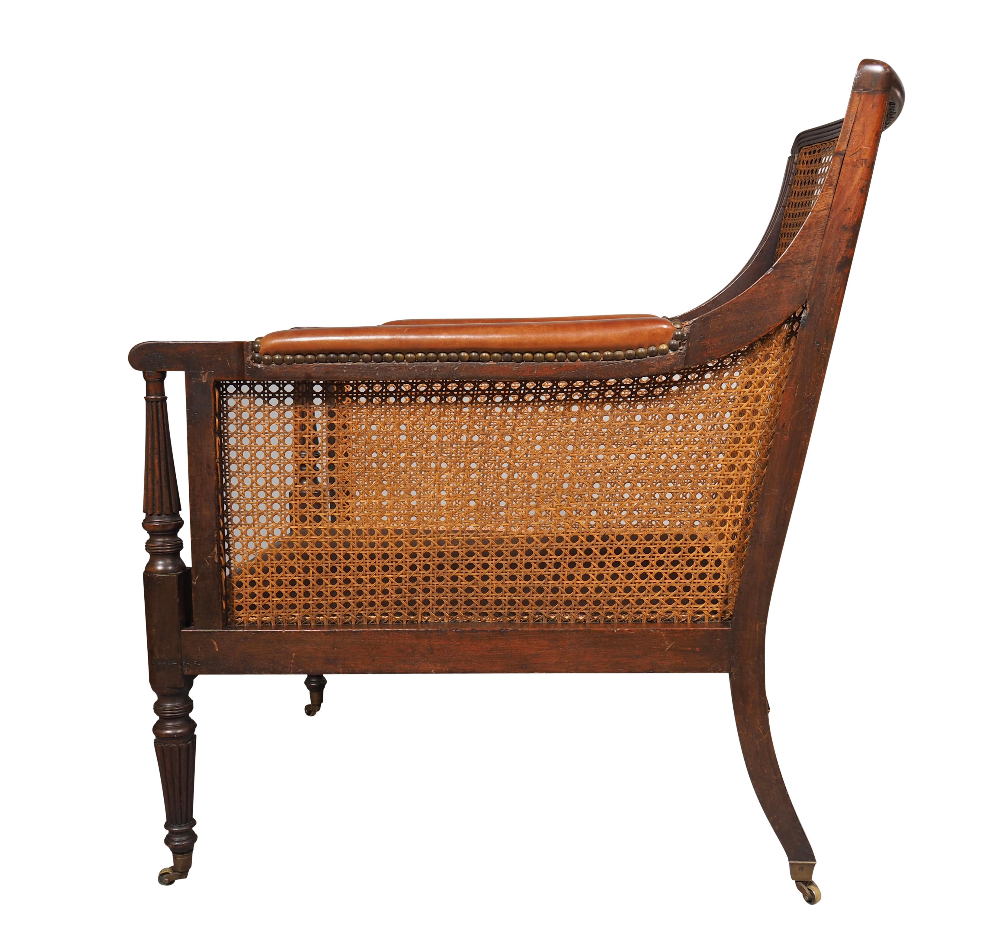 XIXe siècle Regency Acajou canné Bergere en vente