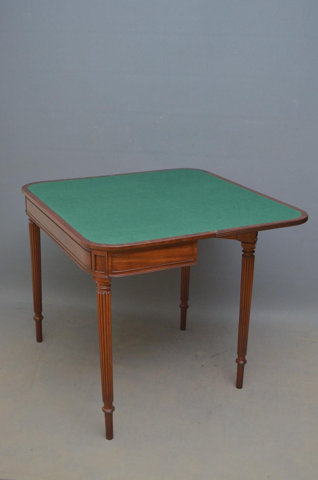 Regency Mahogany Card Table in the Manner of Gillows In Good Condition For Sale In Whaley Bridge, GB