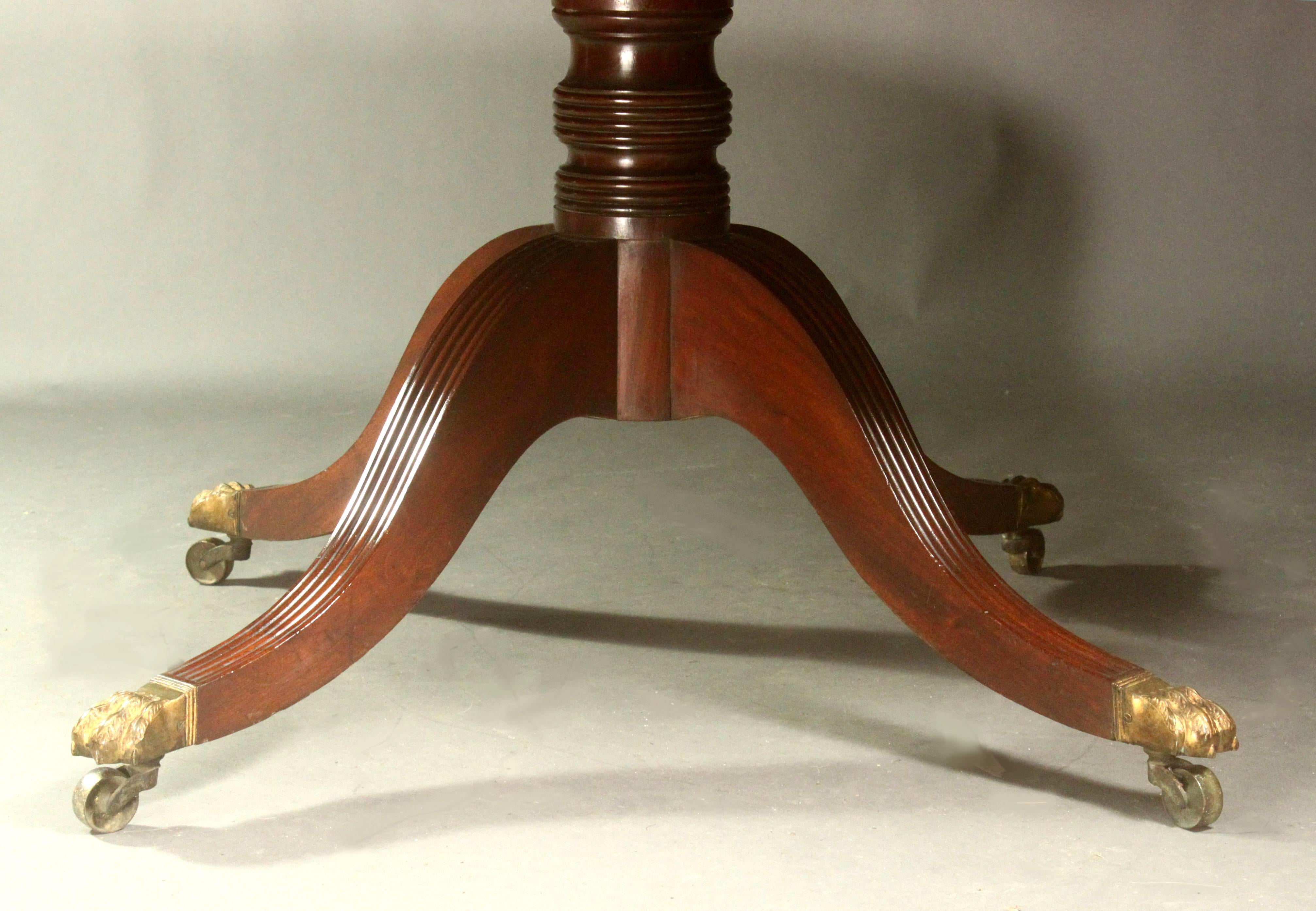 Regency Mahogany Centre Table in the manner of Gillows of Lancaster For Sale 1