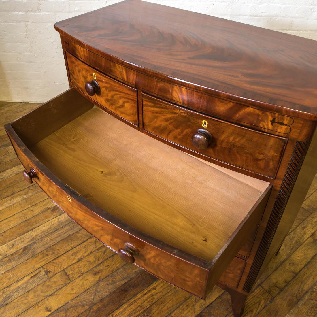 Regency Mahogany Chest of Drawers For Sale 2