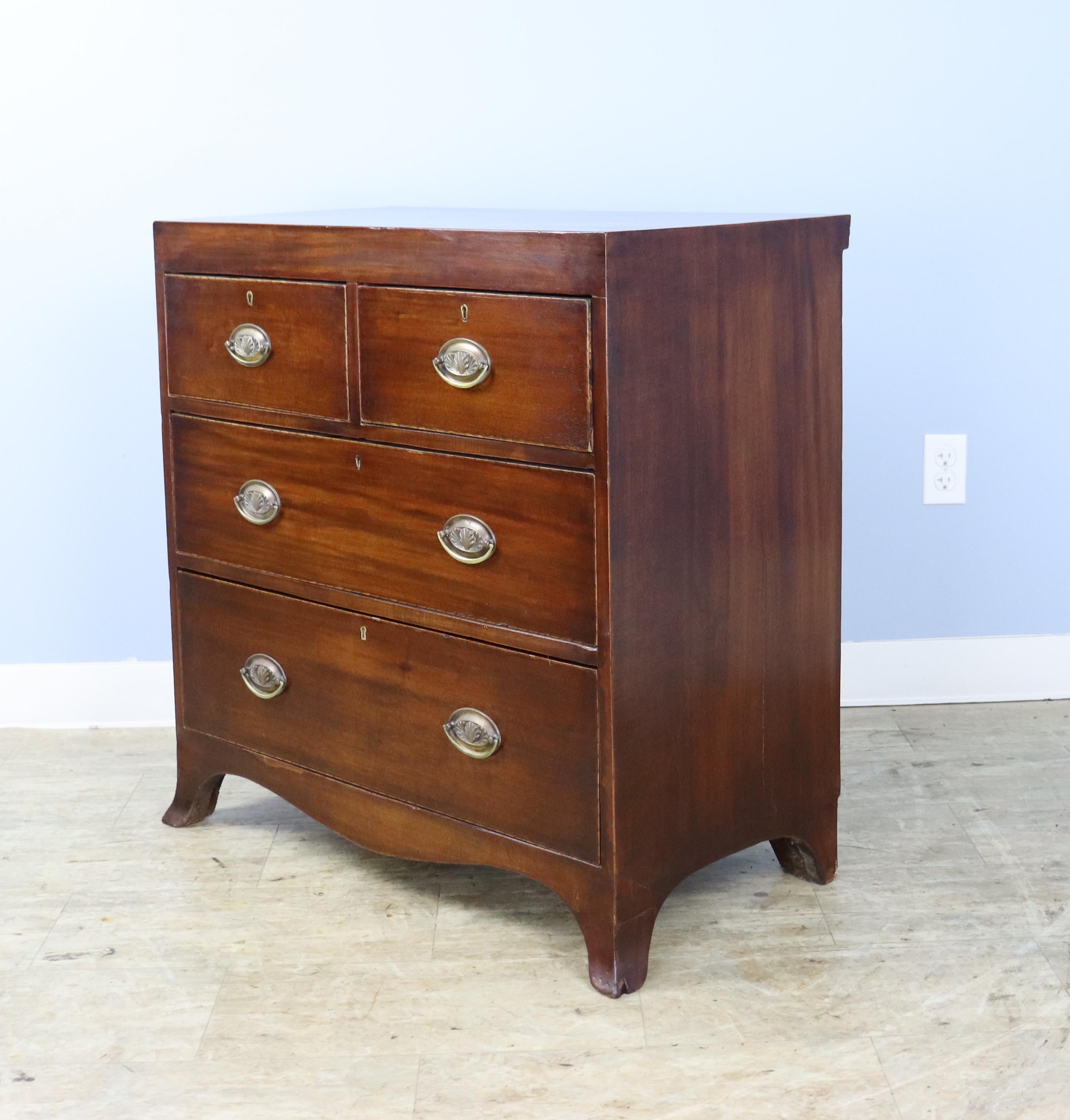 Regency Mahogany Chest of Drawers with Intricate Stringing In Good Condition For Sale In Port Chester, NY