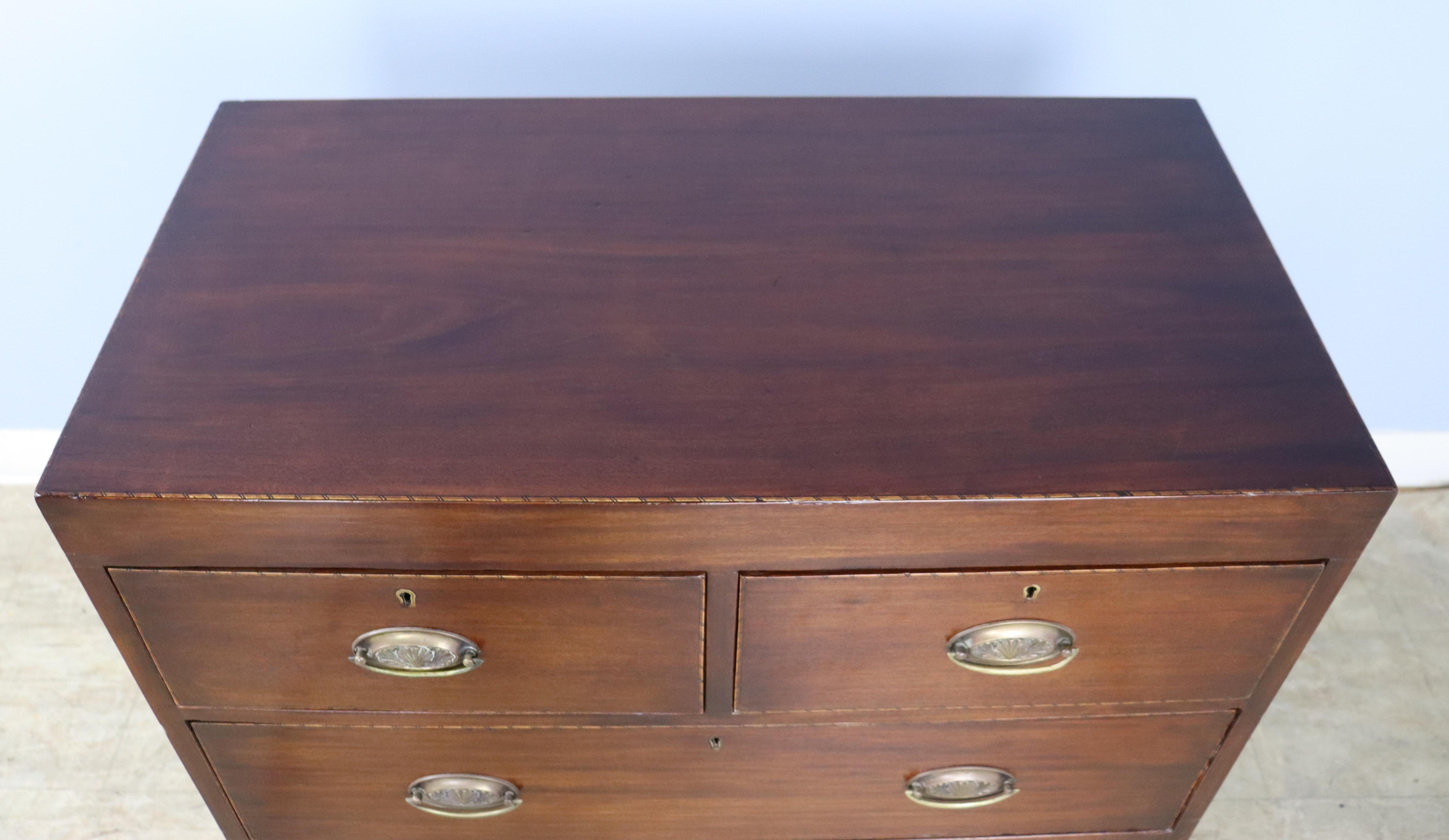 19th Century Regency Mahogany Chest of Drawers with Intricate Stringing For Sale
