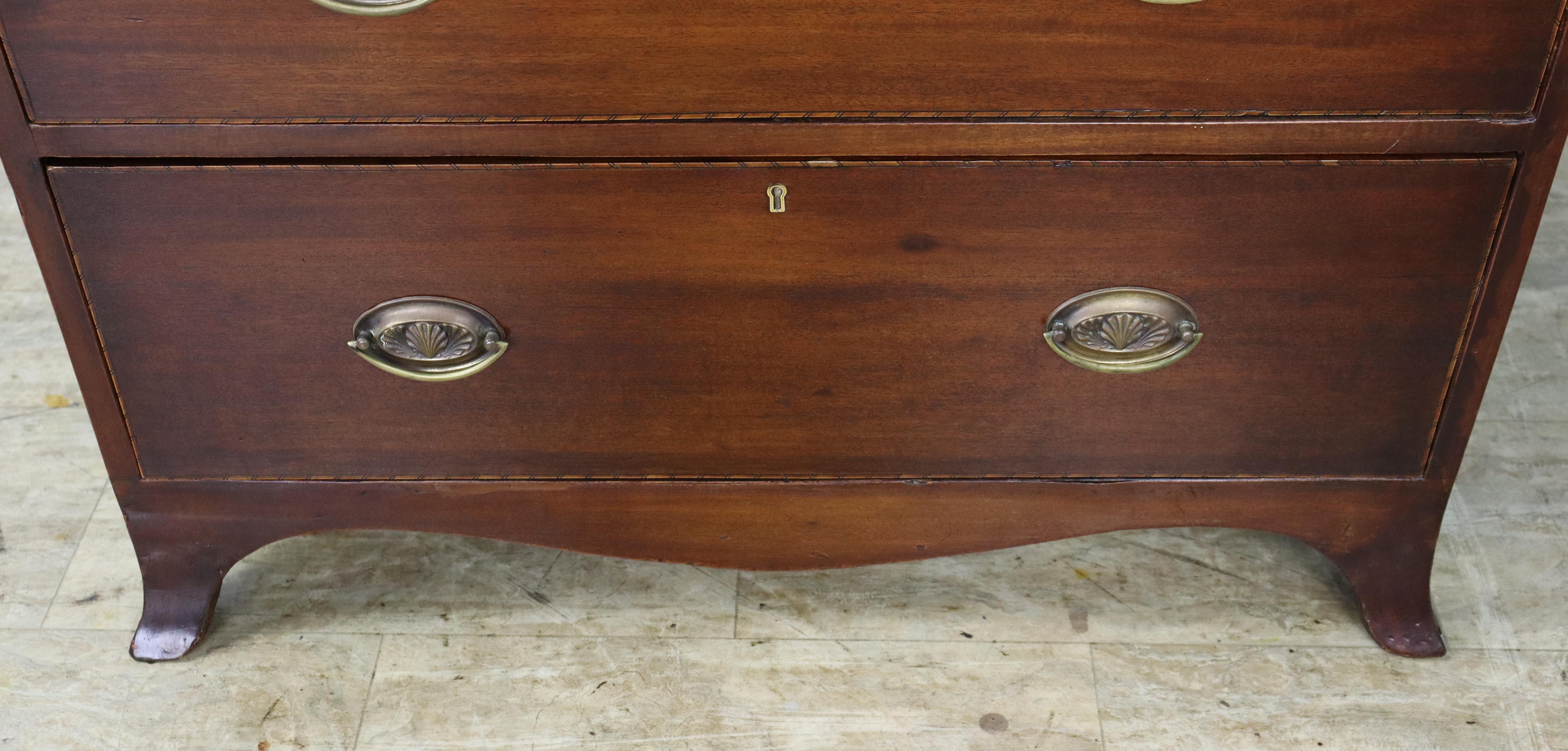 Regency Mahogany Chest of Drawers with Intricate Stringing For Sale 2