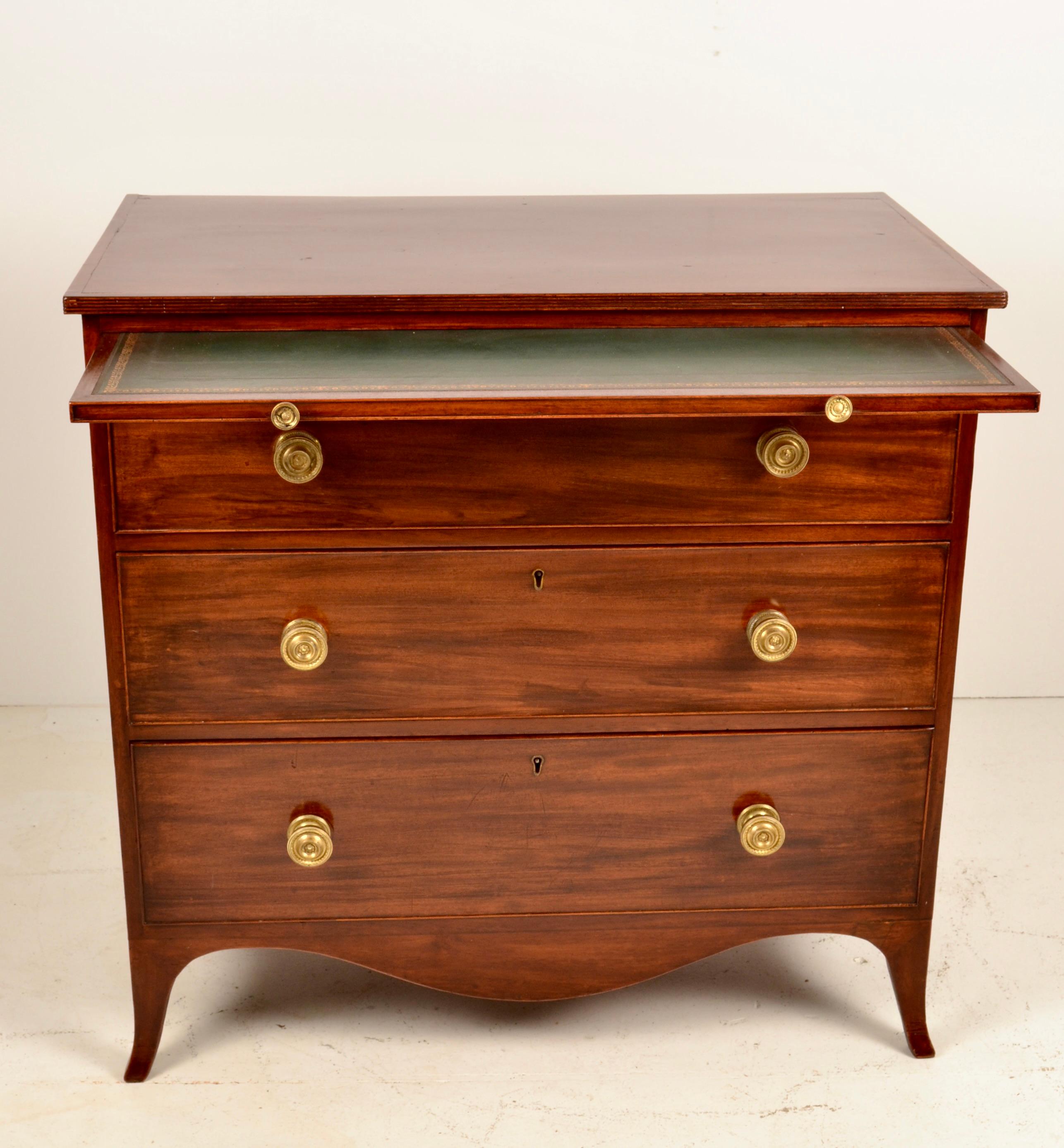 Regency Mahogany Chest with Tooled Leather Slide, England, C 1830 In Good Condition For Sale In Norwalk, CT