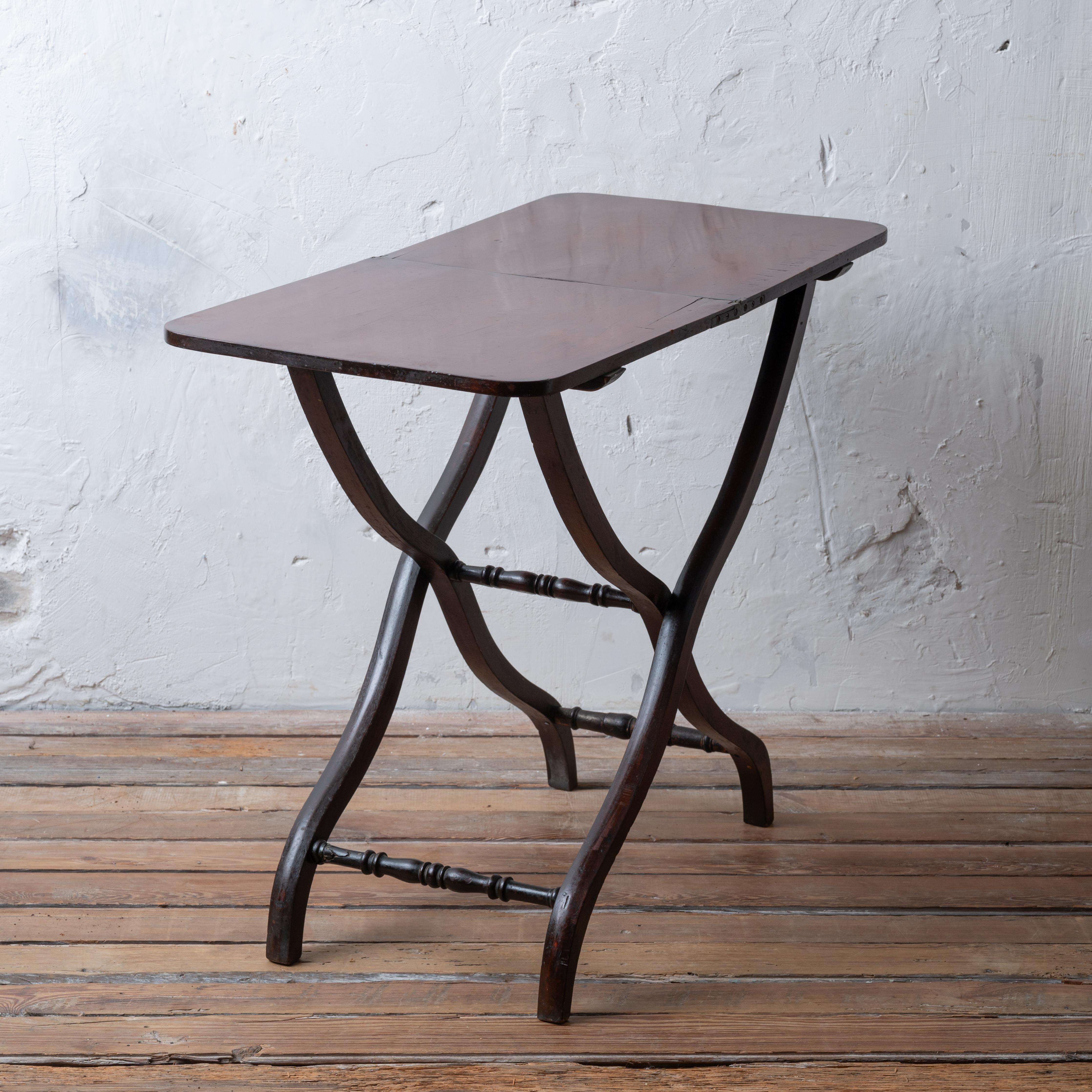 XIXe siècle Table de coaching en acajou de style Régence, 19e siècle en vente
