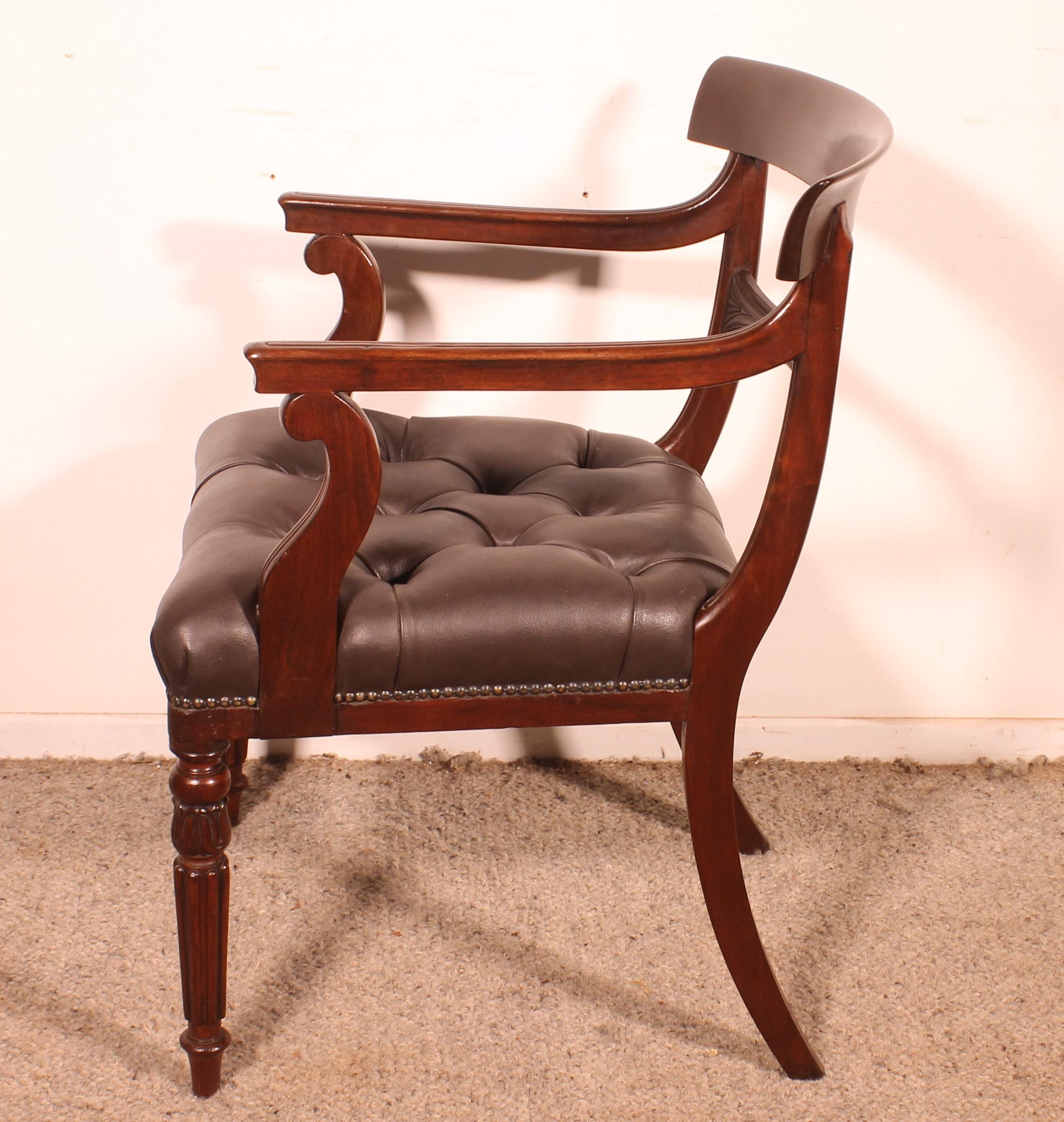 Regency-Schreibtischstuhl / Sessel aus Mahagoni im Regency-Stil, um 1810 im Angebot 5