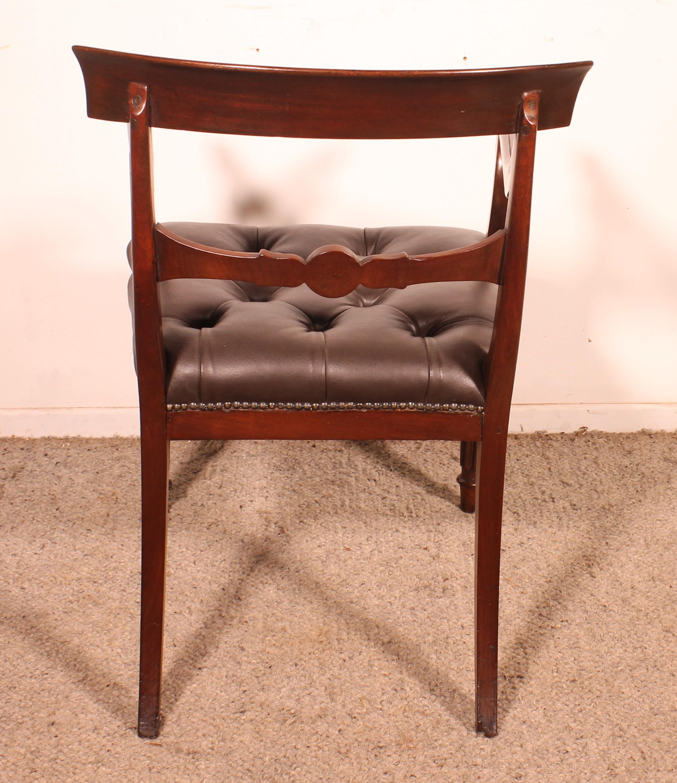 Regency-Schreibtischstuhl / Sessel aus Mahagoni im Regency-Stil, um 1810 im Angebot 4