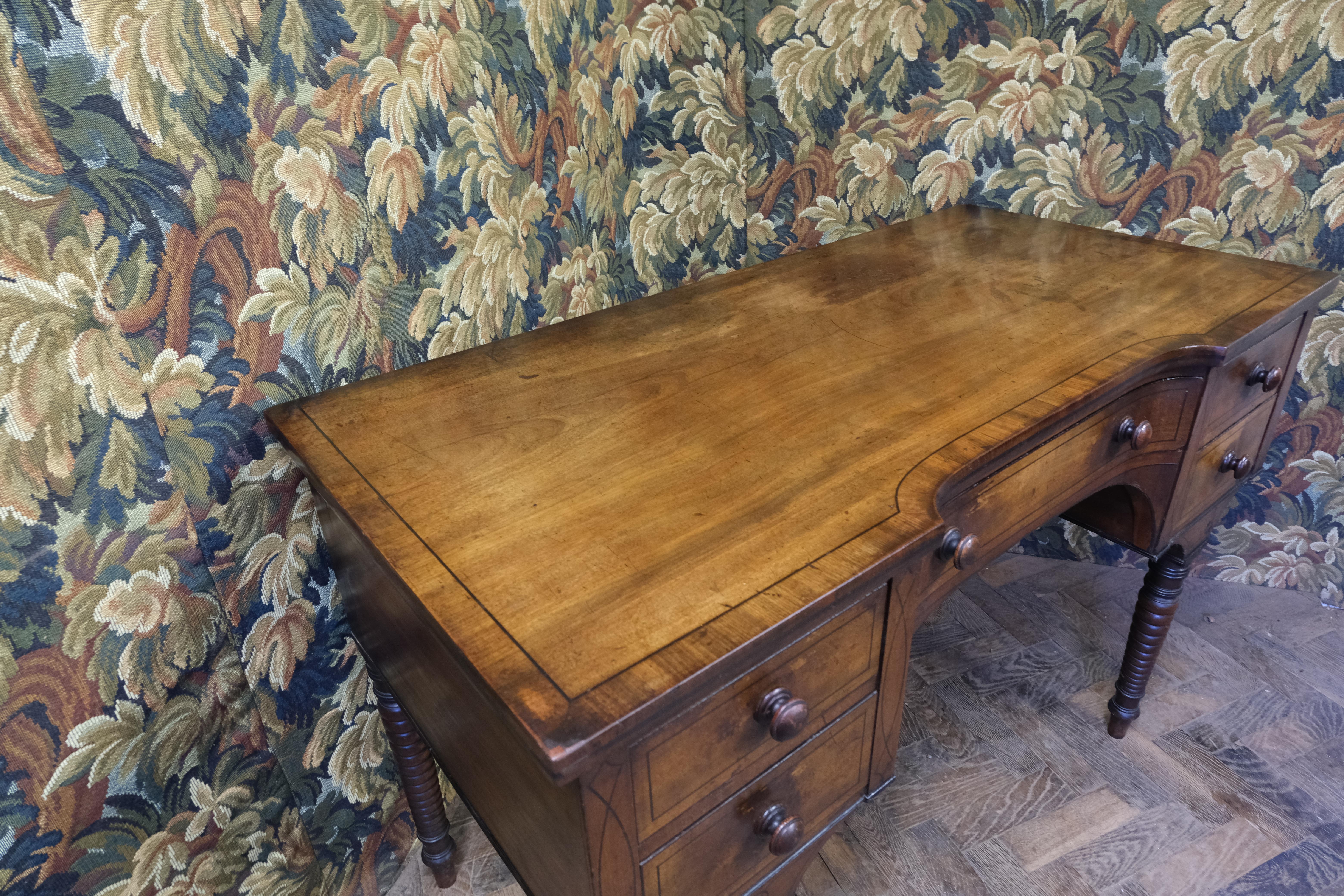 European Regency mahogany dressing table For Sale