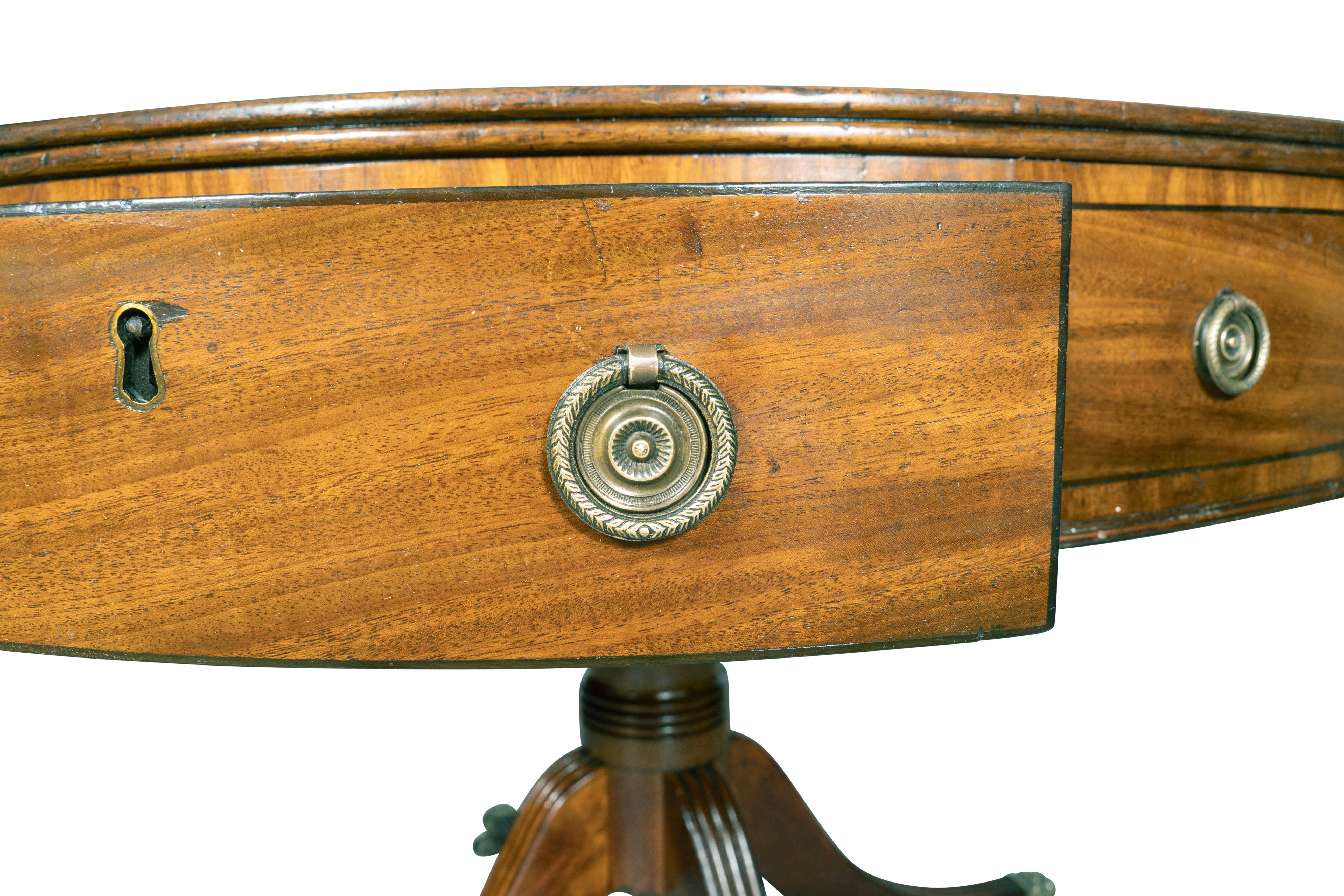 Table à tambour Regency en acajou en vente 1