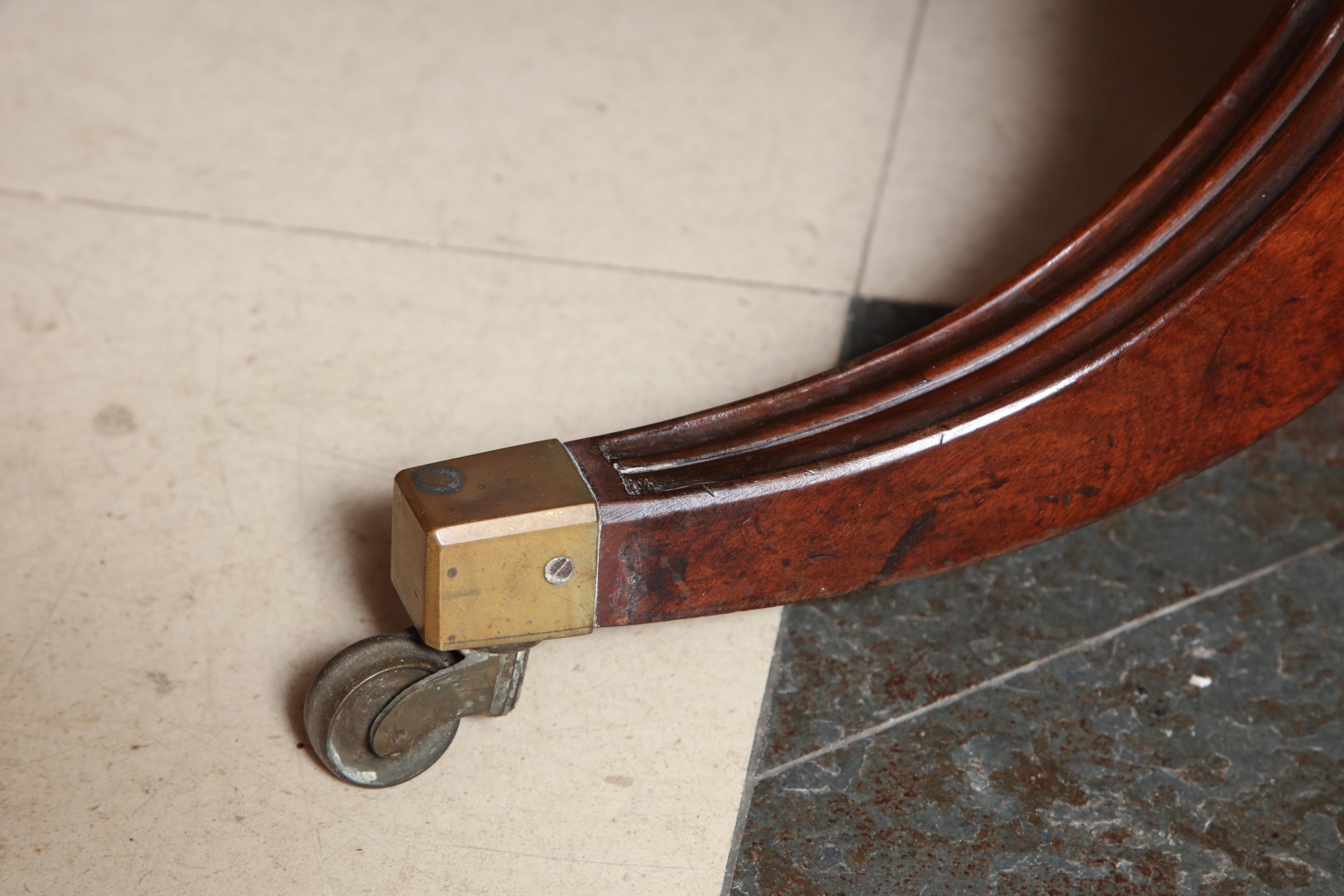 Early 19th Century Regency Mahogany Dumbwaiter For Sale