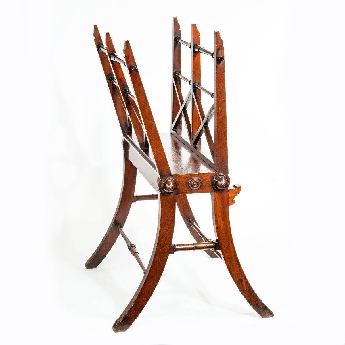 Regency Mahogany Folio Stand with Finley Turned Stretchers In Good Condition In Lymington, Hampshire