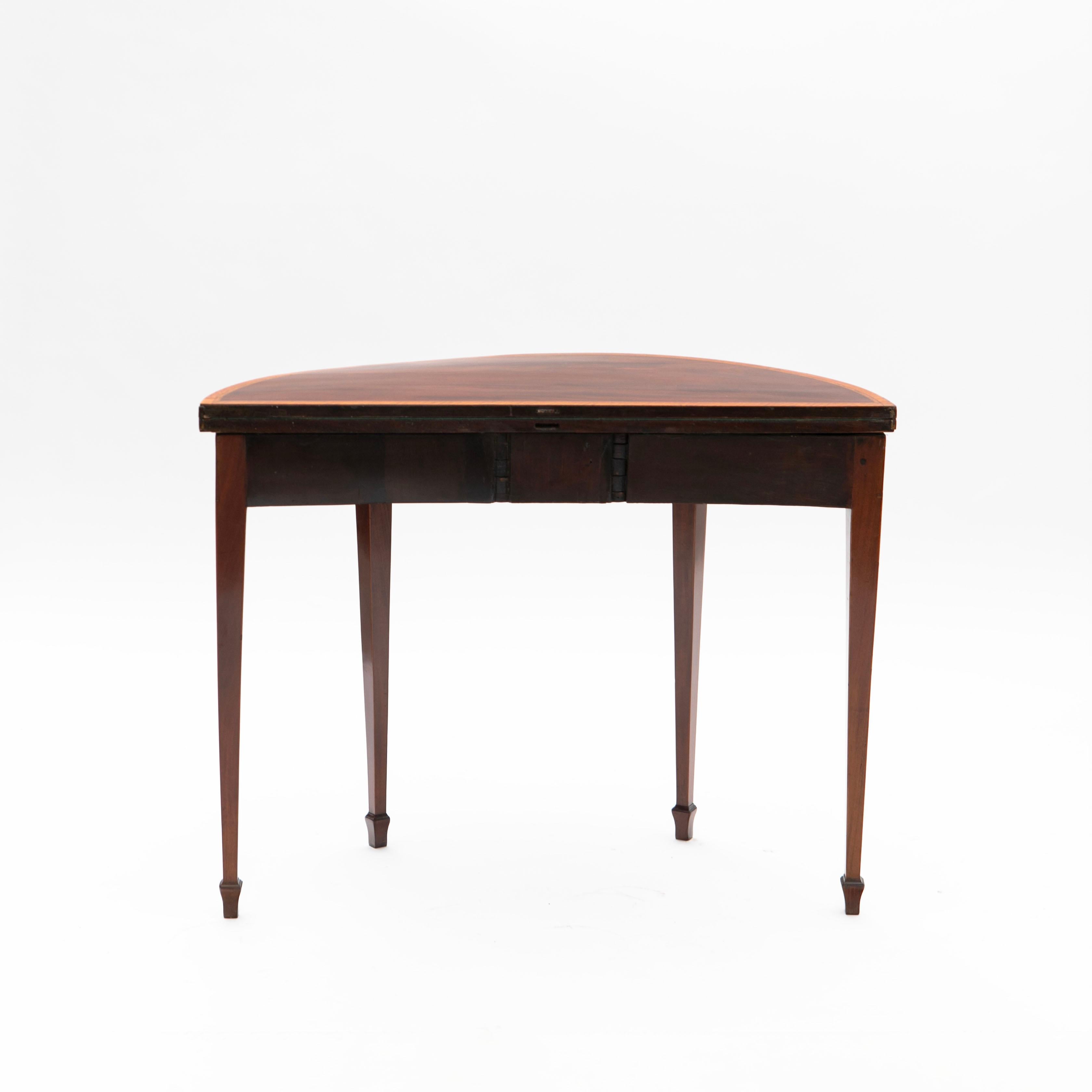 Table de jeux Regency en acajou avec incrustation en bois satiné en vente 1