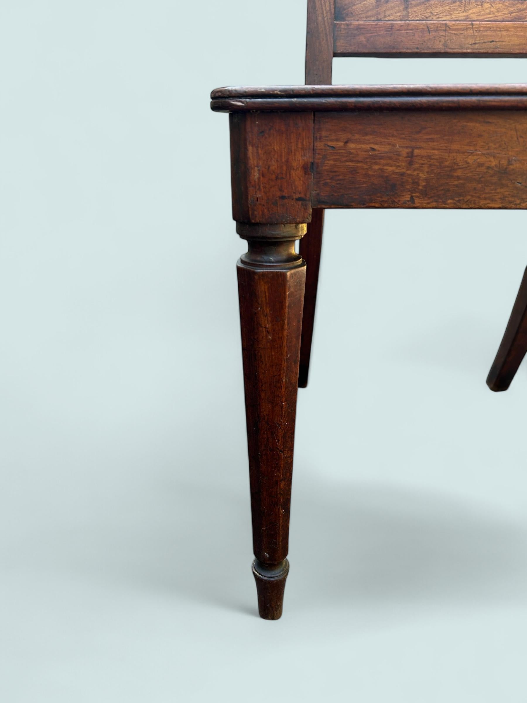 Début du XIXe siècle Regency Mahogany Hall Chair by Gillows en vente