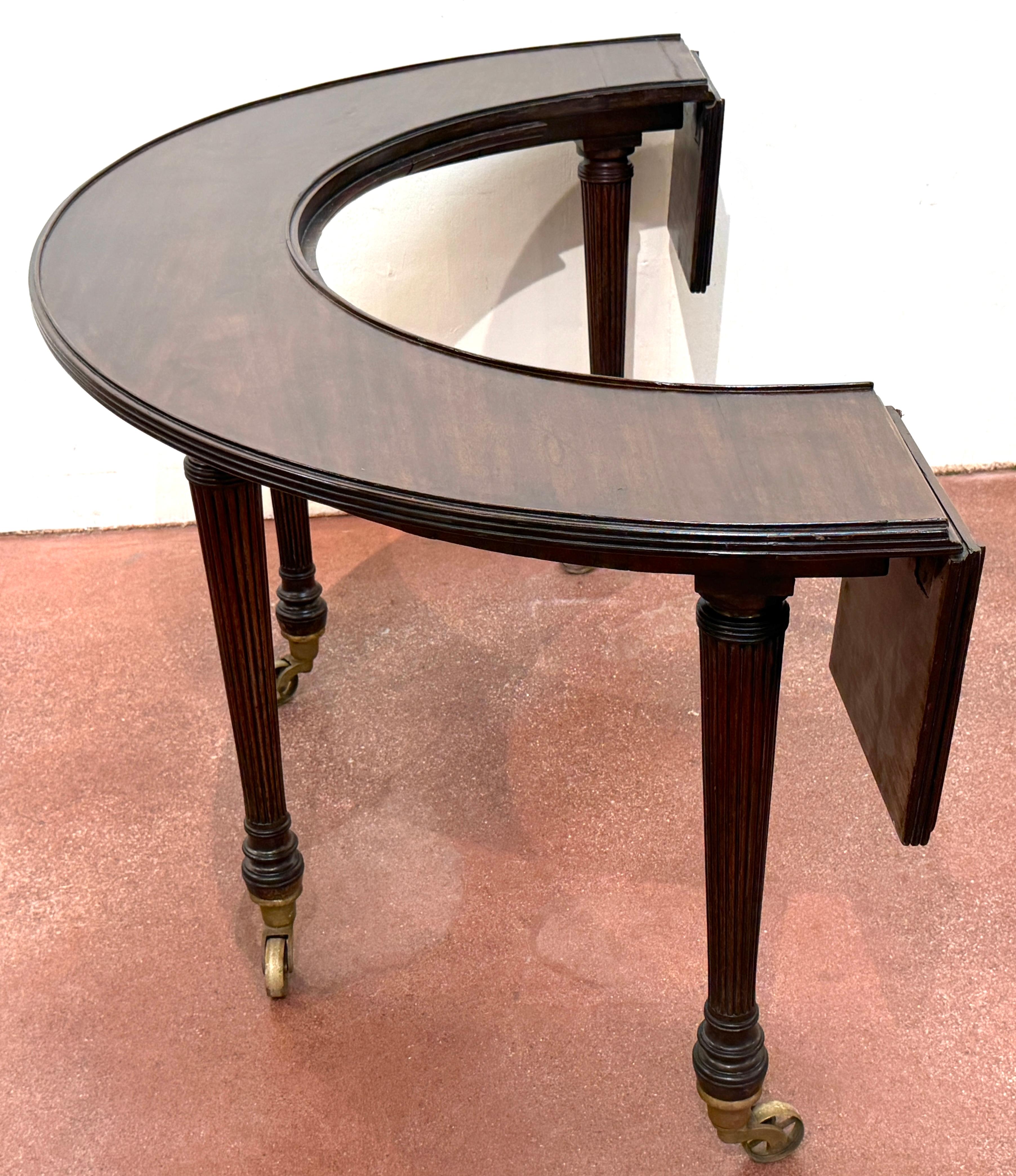 Regency Mahogany Horseshoe Hunt/ Wine Table, Attributed to Gillows, C. 1820s For Sale 4