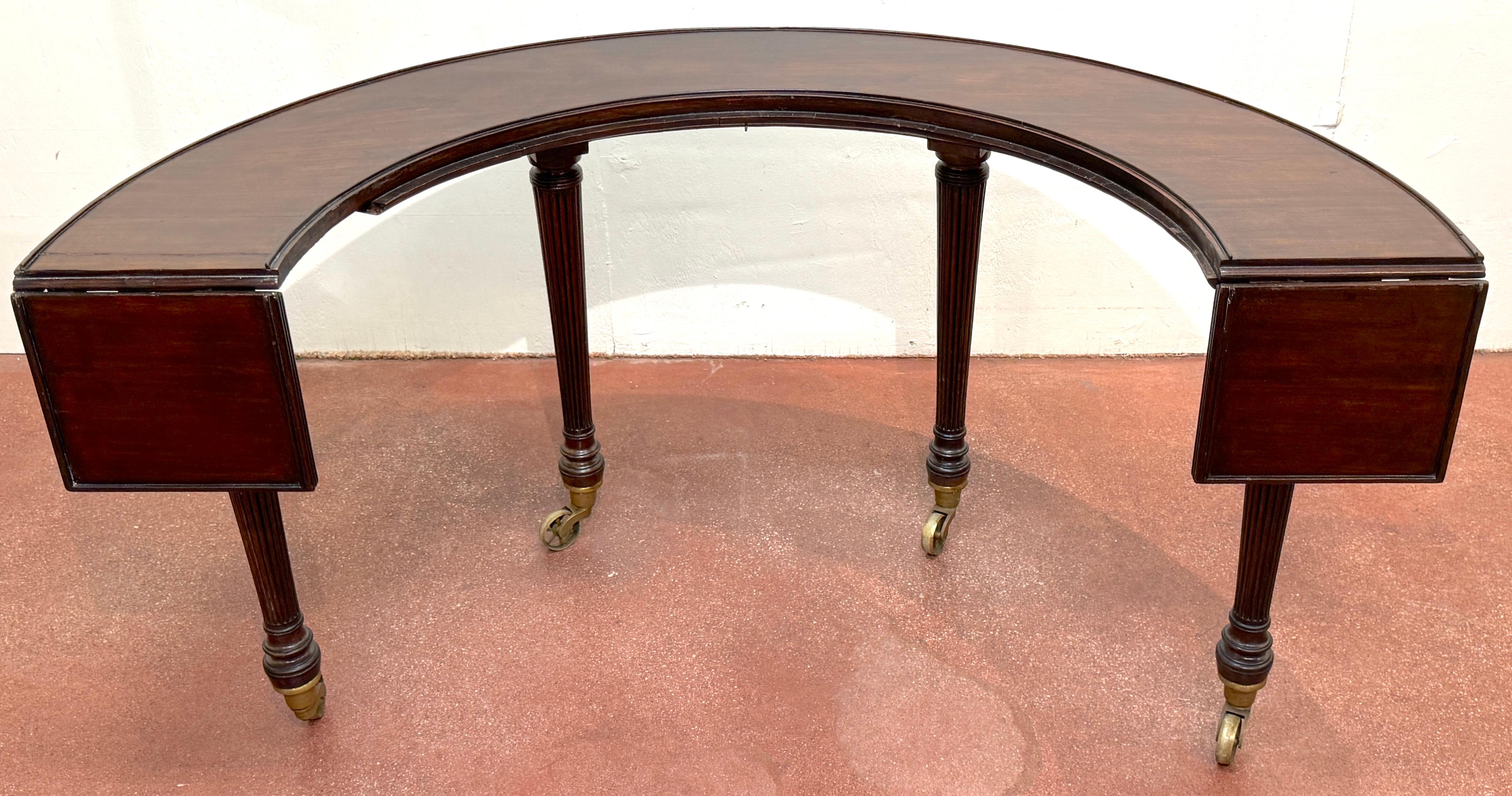 Regency Mahogany Horseshoe Hunt/ Wine Table, Attributed to Gillows, C. 1820s For Sale 5