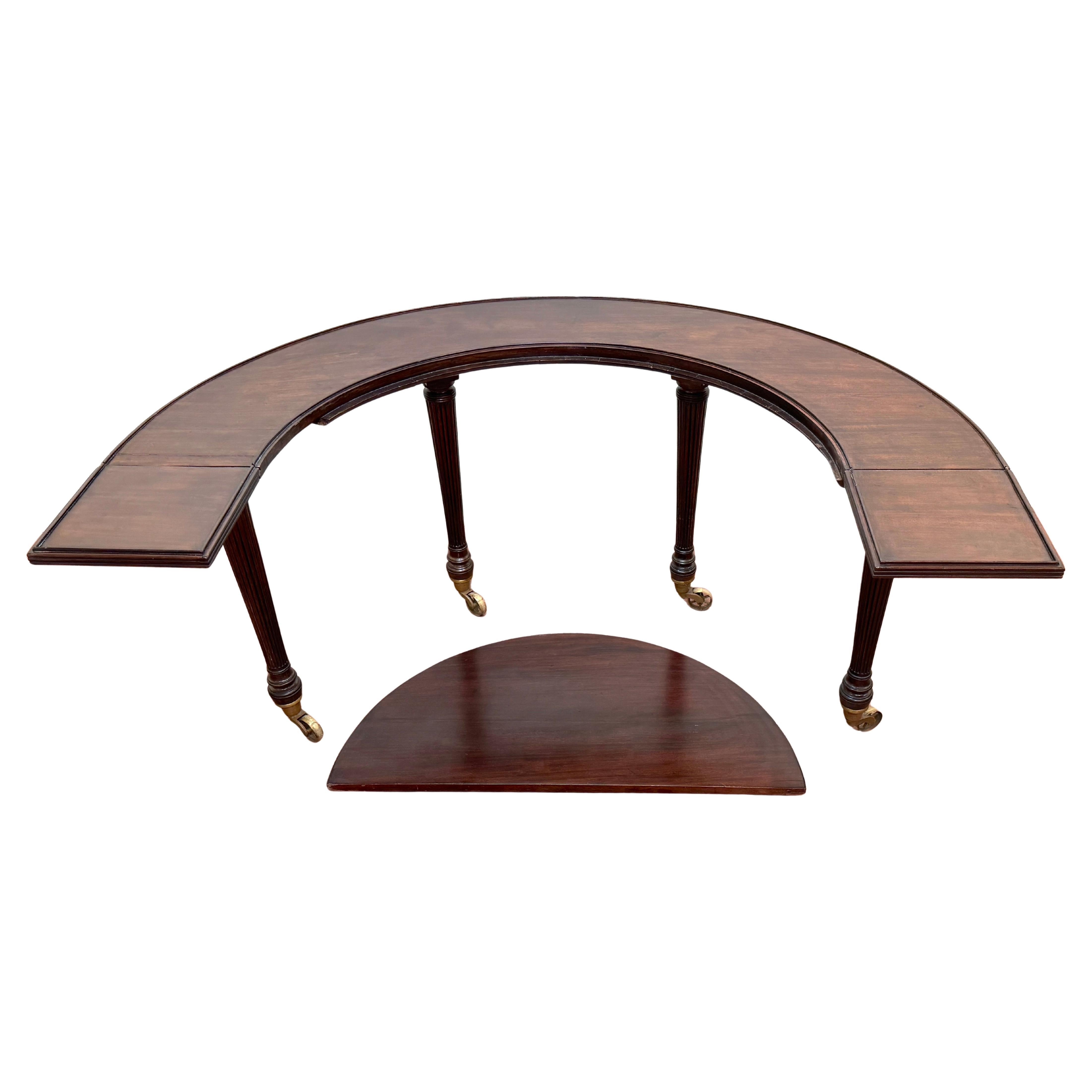 Regency Mahogany Horseshoe Hunt/ Wine Table, Attributed to Gillows, C. 1820s For Sale