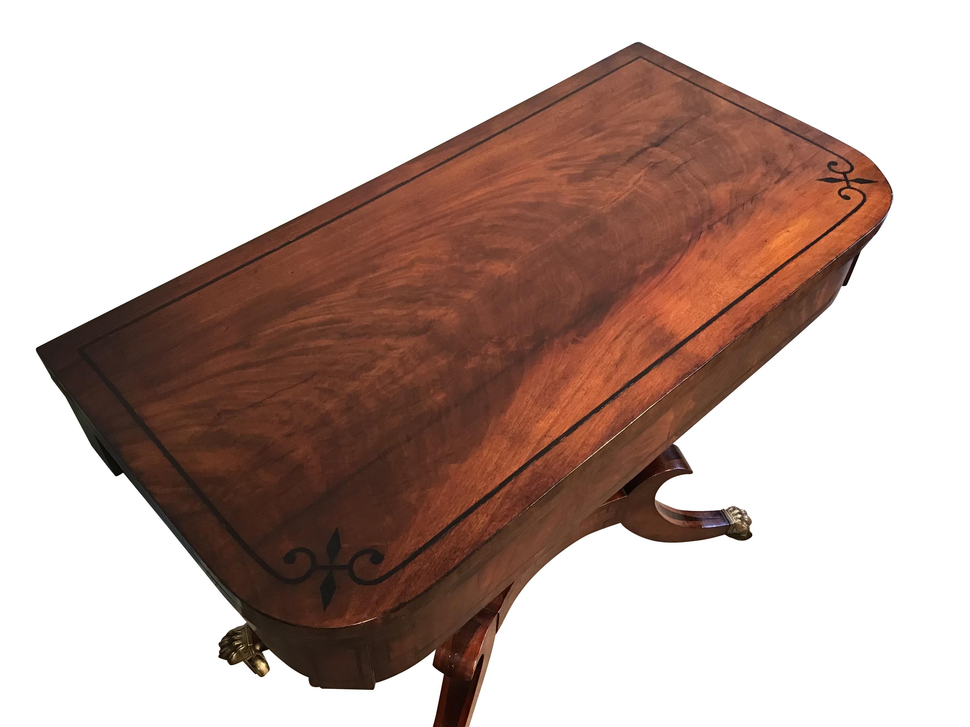 Regency Mahogany Inlaid Card Table siglo XIX en venta