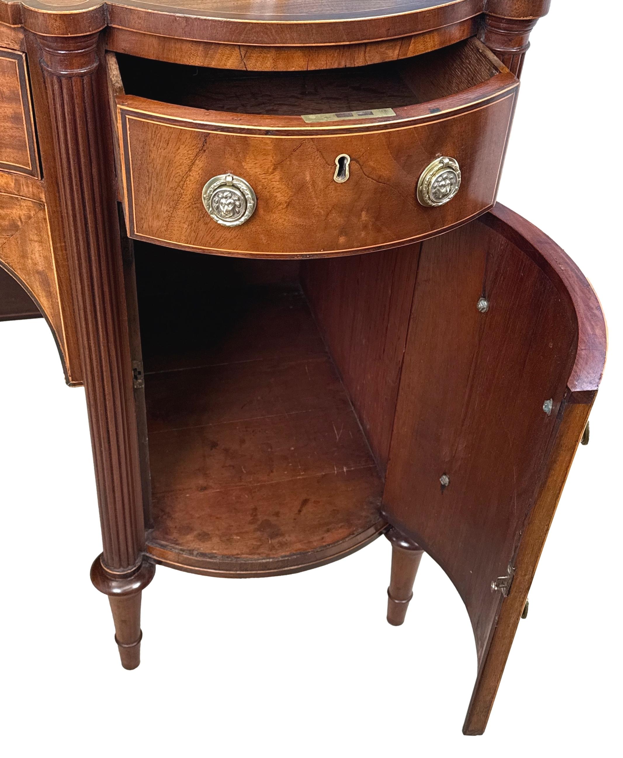 Regency Mahogany Kneehole Dressing Table For Sale 5