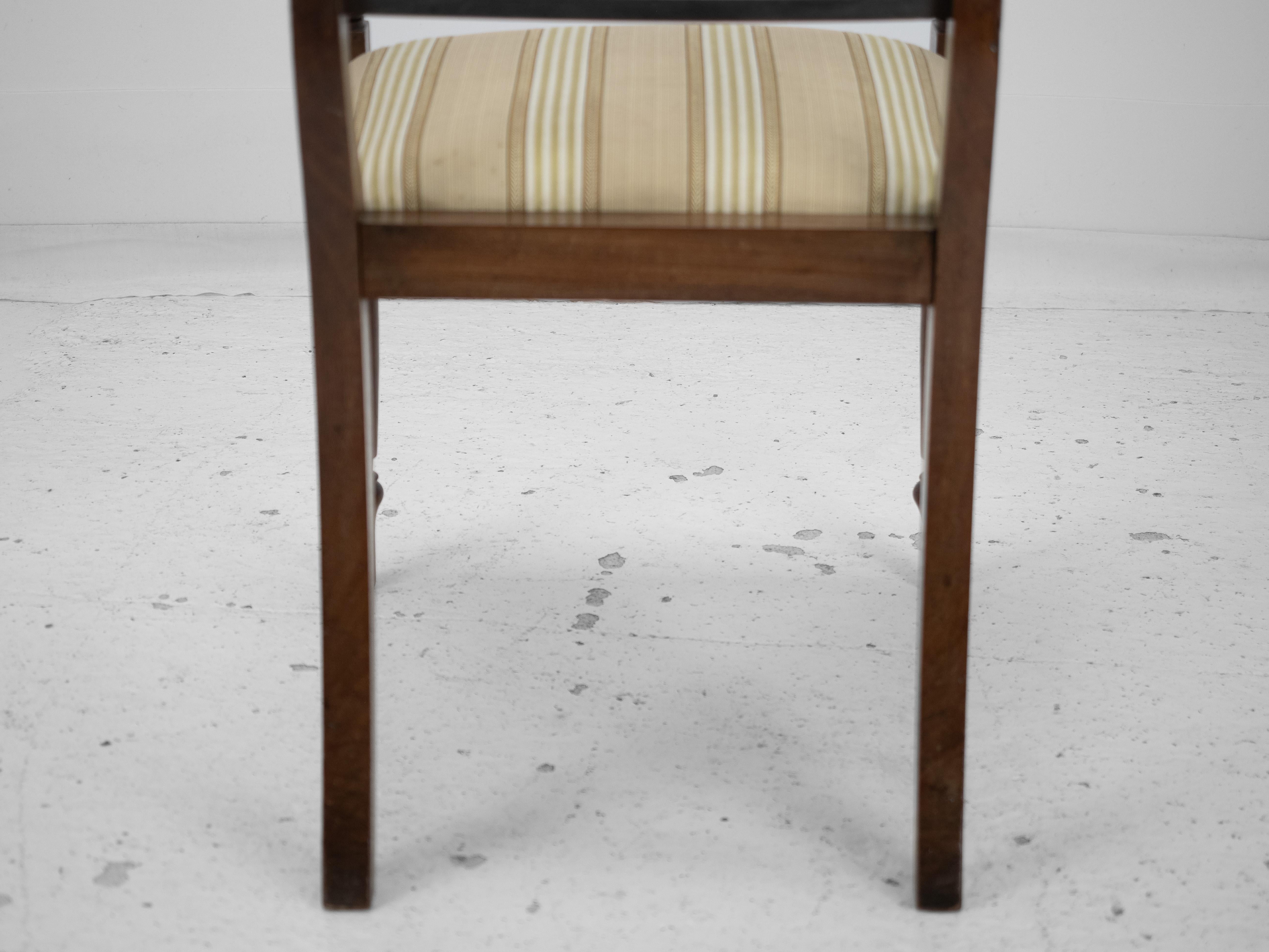 Regency Mahogany Pair of Elbow Chairs Carvers c.1820 (Georgian Dining Armchairs) For Sale 9