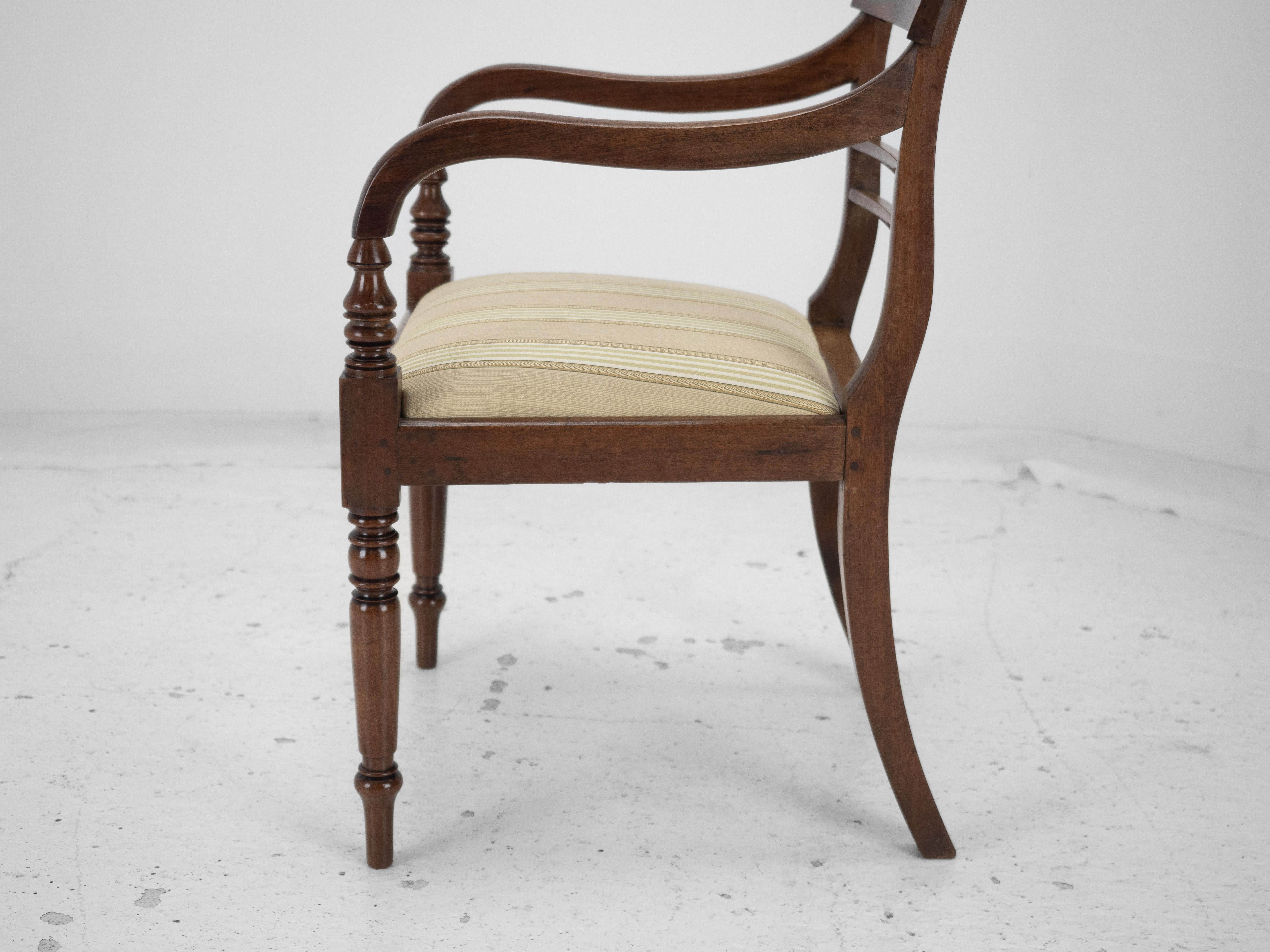 Regency Mahogany Pair of Elbow Chairs Carvers c.1820 (Georgian Dining Armchairs) For Sale 14