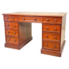 Regency Mahogany Pedestal Desk (bureau à piédestal)