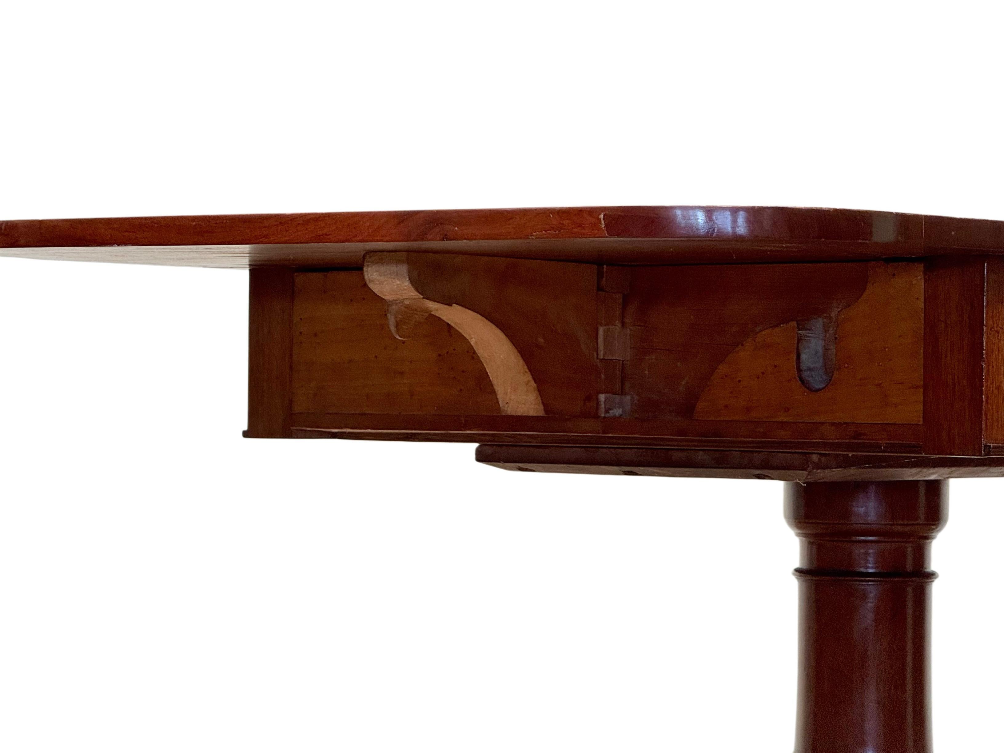 Laiton Table Pembroke de style Régence, début du 19ème siècle en vente
