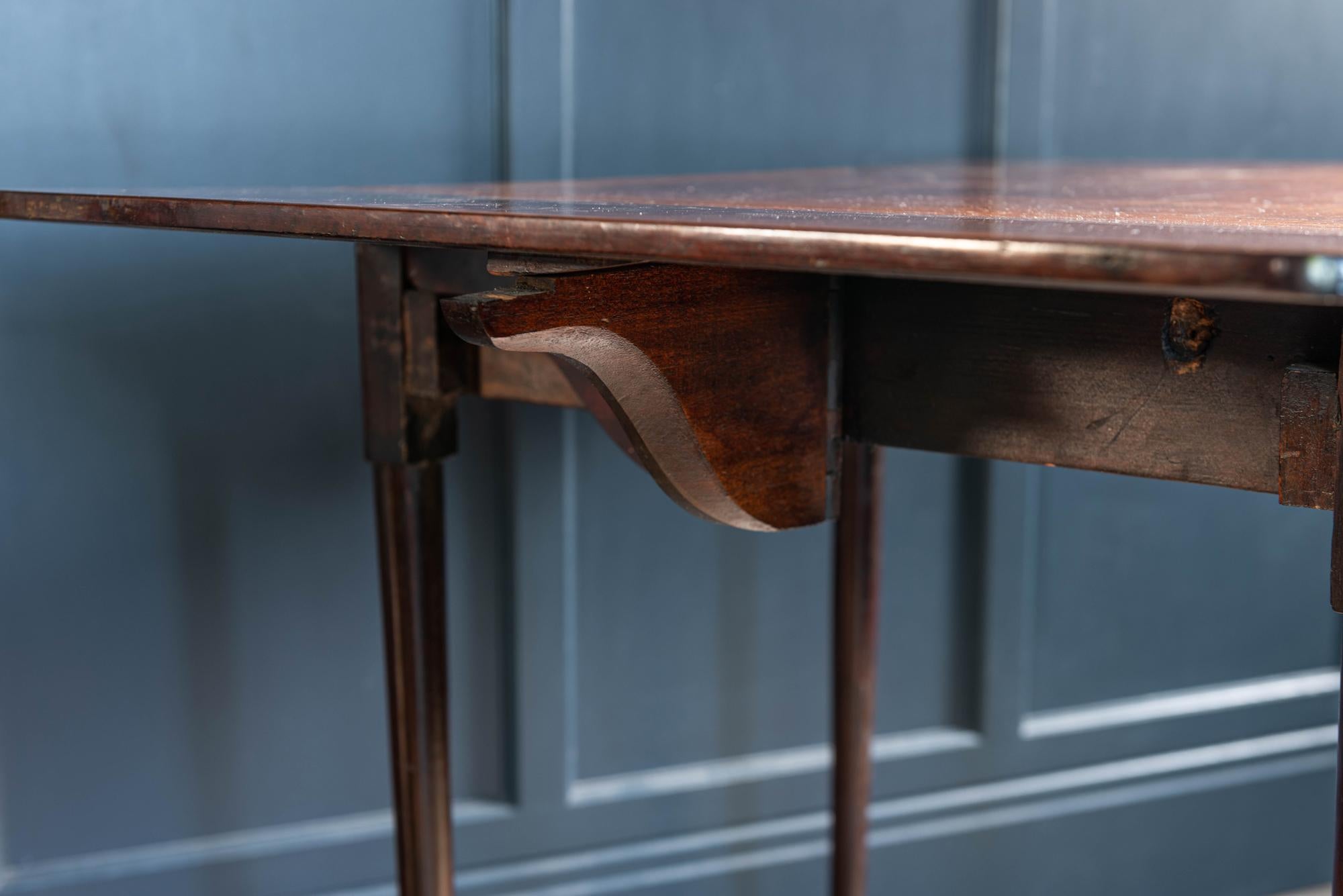 Regency Mahogany Pembroke Table, English, Early 19th Century For Sale 1