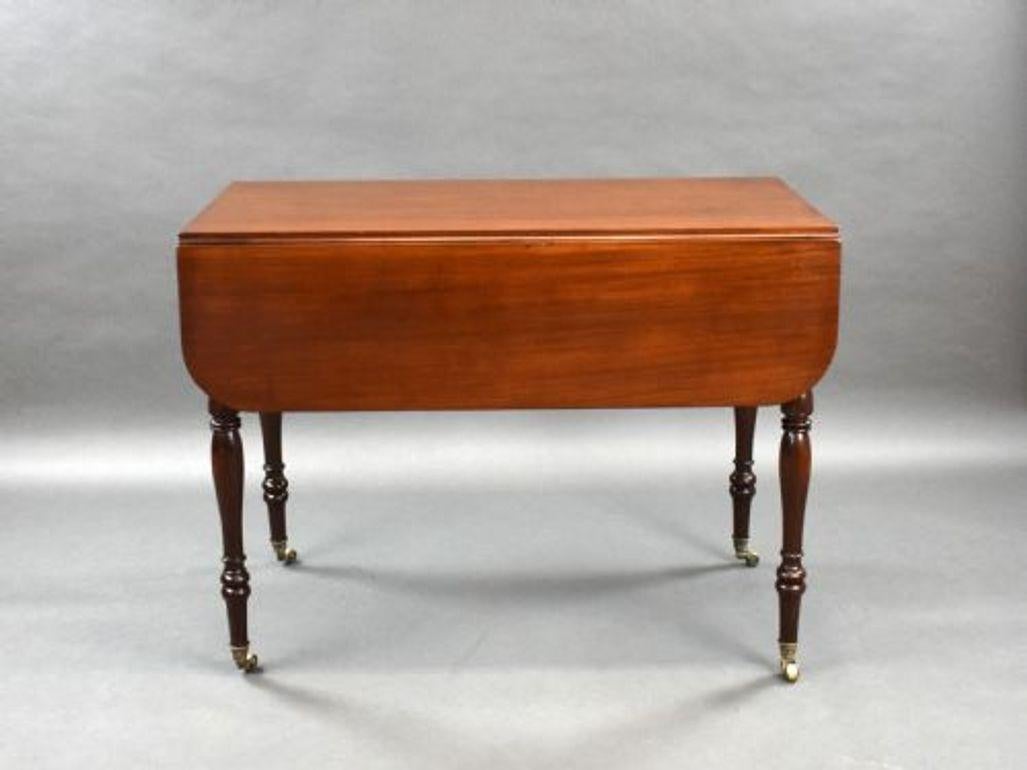 Mesa Pembroke de caoba de la Regencia Inglés en venta