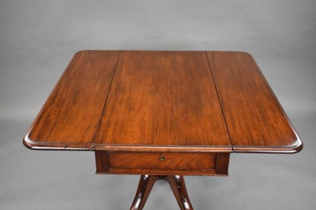 19th Century Regency Mahogany Pembroke Table For Sale