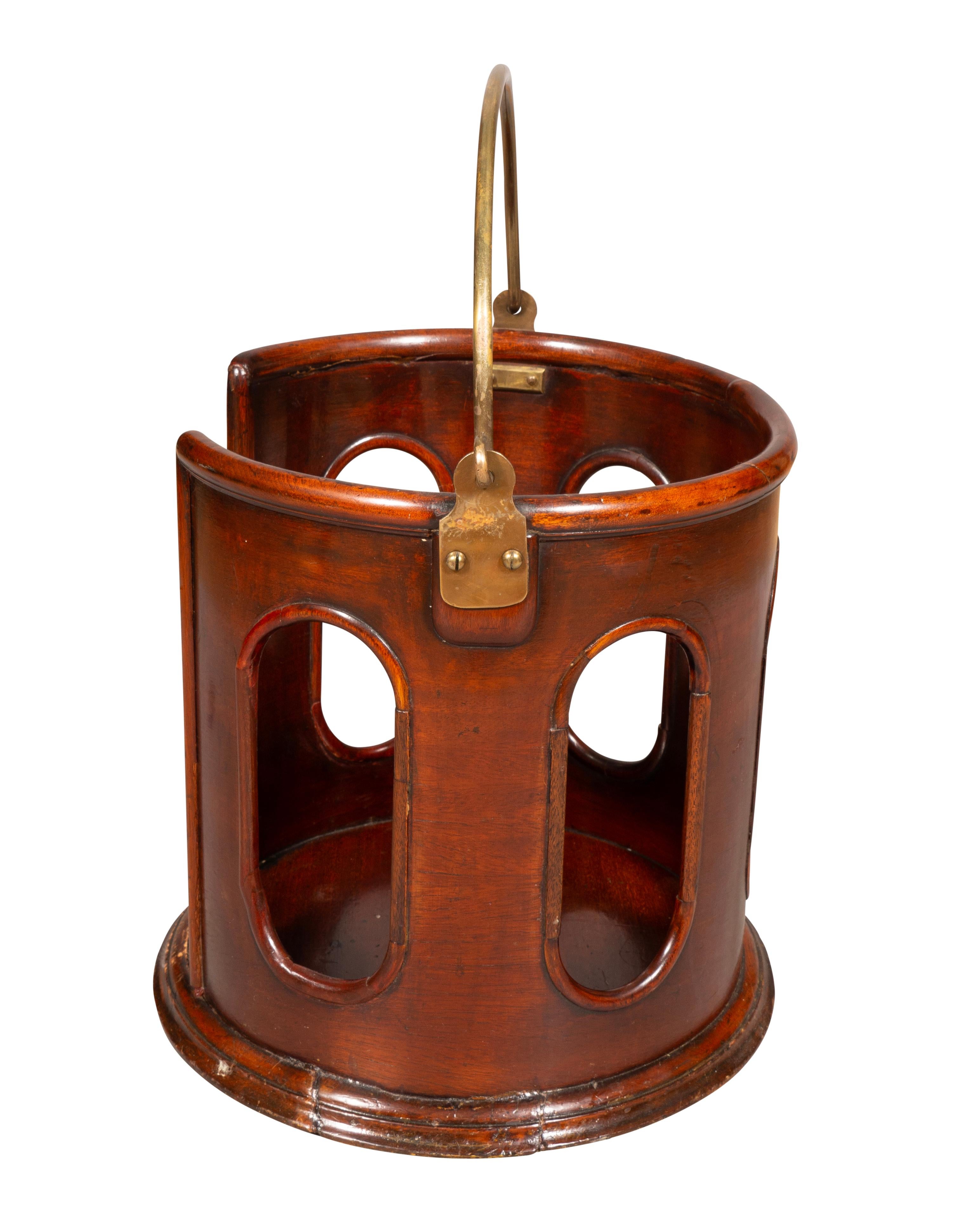 Regency Mahogany Plate Bucket In Good Condition In Essex, MA