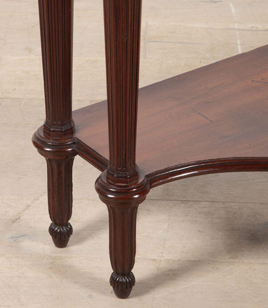 Table de service Regency en acajou en vente 3