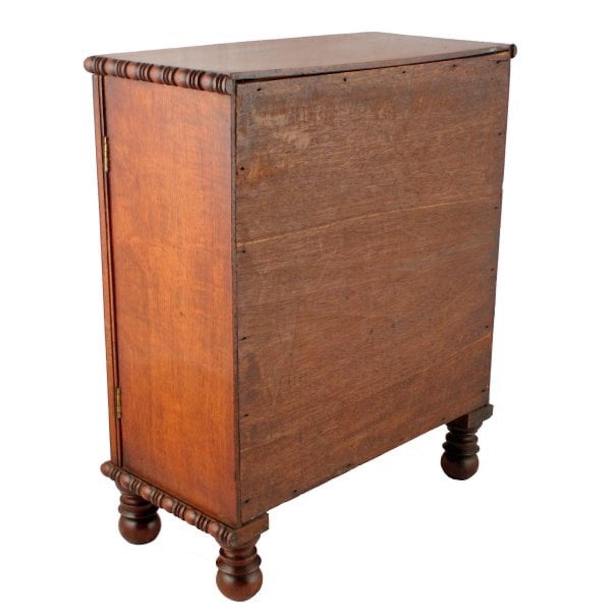 Regency Mahogany Table Cabinet, 19th Century  For Sale 4