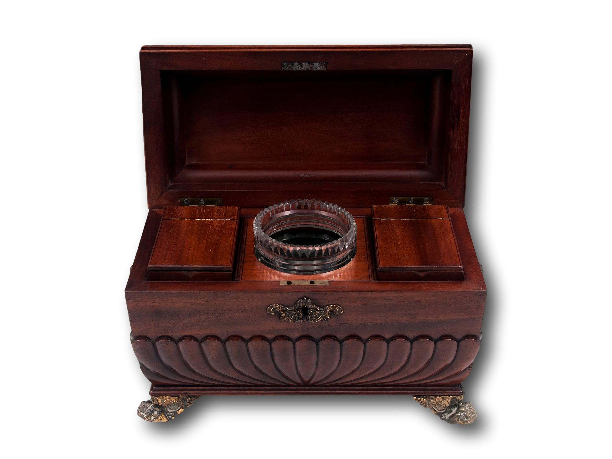 Métal Ancienne commode à thé de style English Regency en acajou Robert Wright en vente