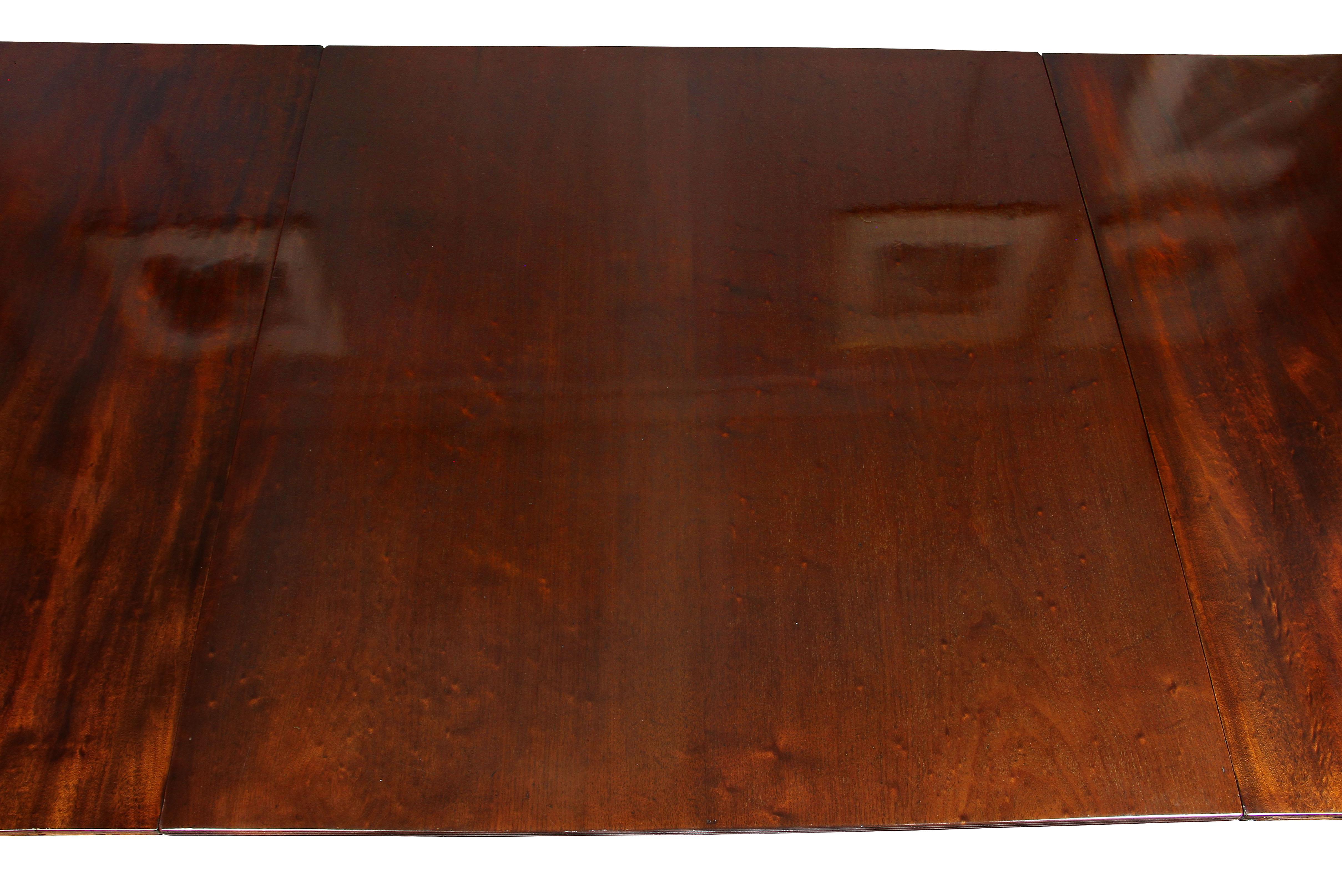 Regency Mahogany Three Pedestal Dining Table In Good Condition In Essex, MA