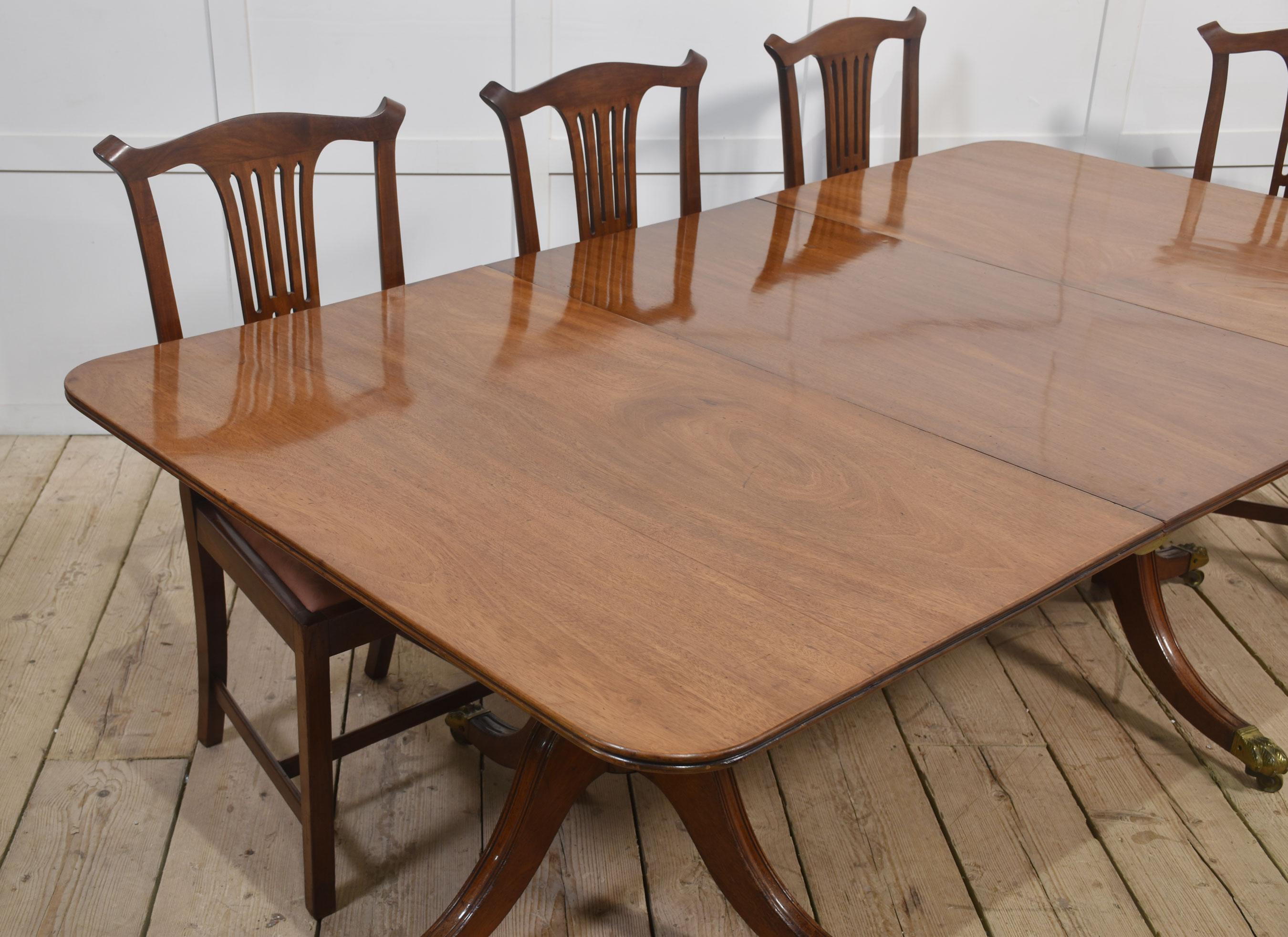 British Regency mahogany twin pillar dining table For Sale