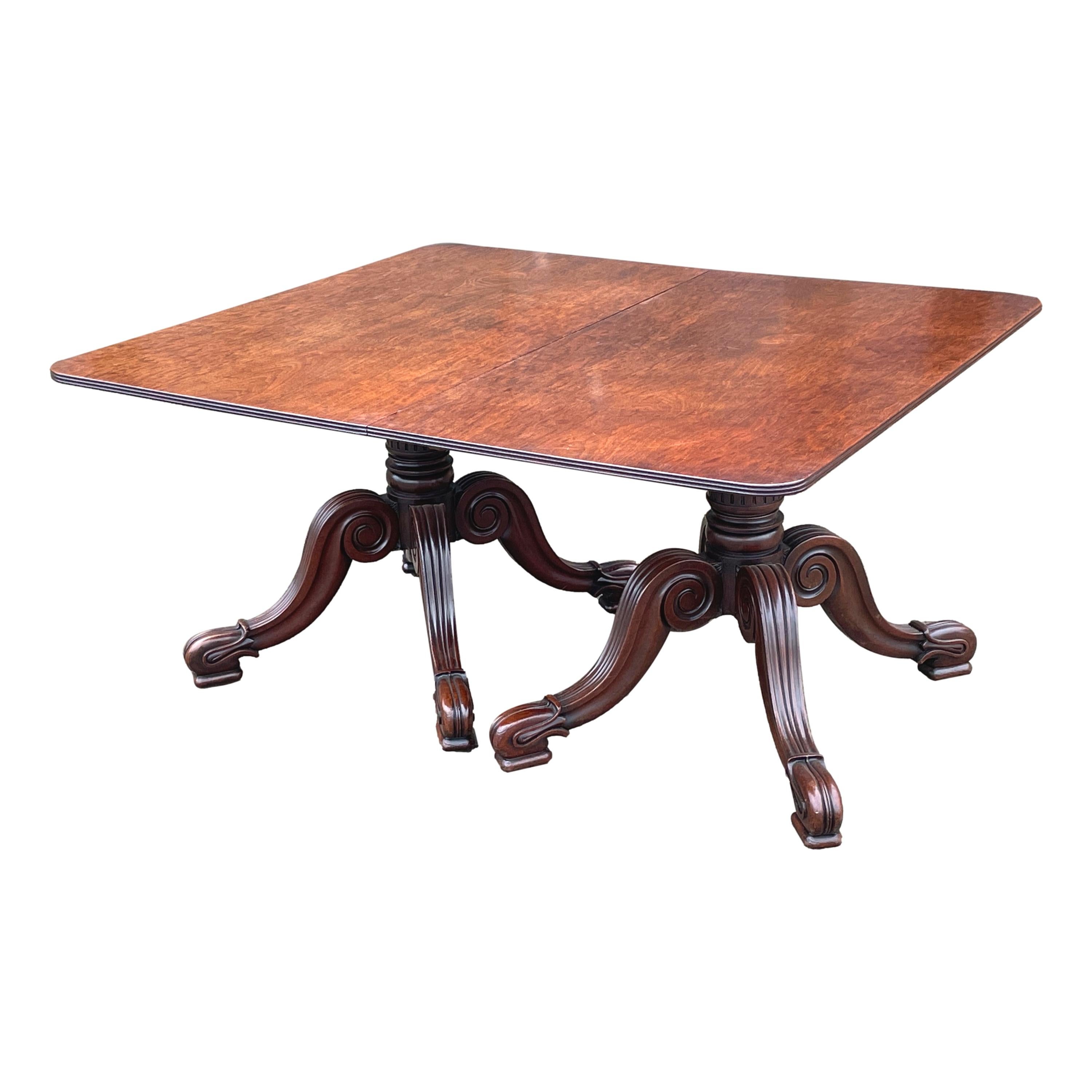 Regency Mahogany Twin Pillar Dning Table In Good Condition For Sale In Bedfordshire, GB