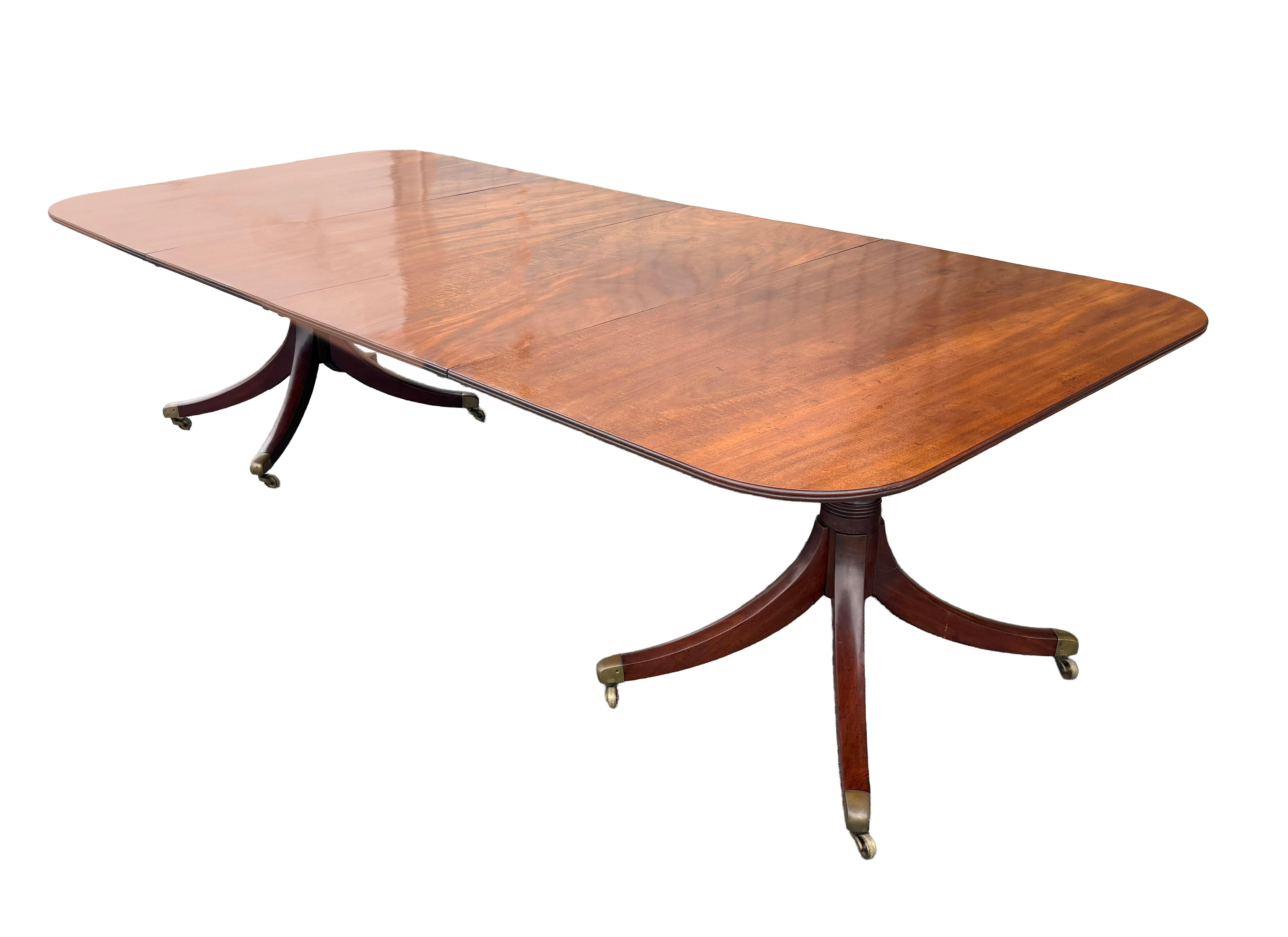 Regency Mahogany Two Pedestal Dining Table In Good Condition For Sale In Essex, MA