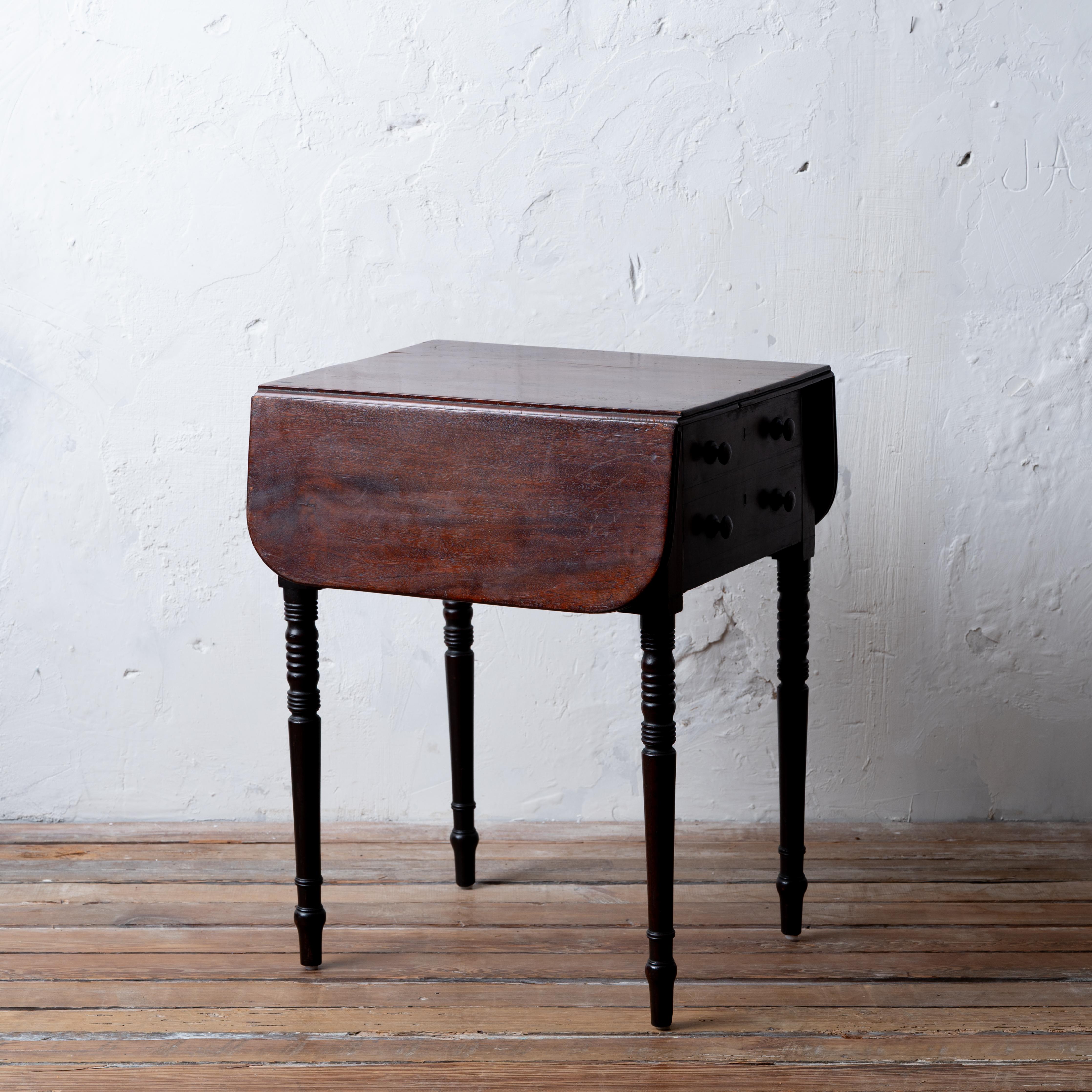 Regency Mahogany Work Table, c.1820 For Sale 5