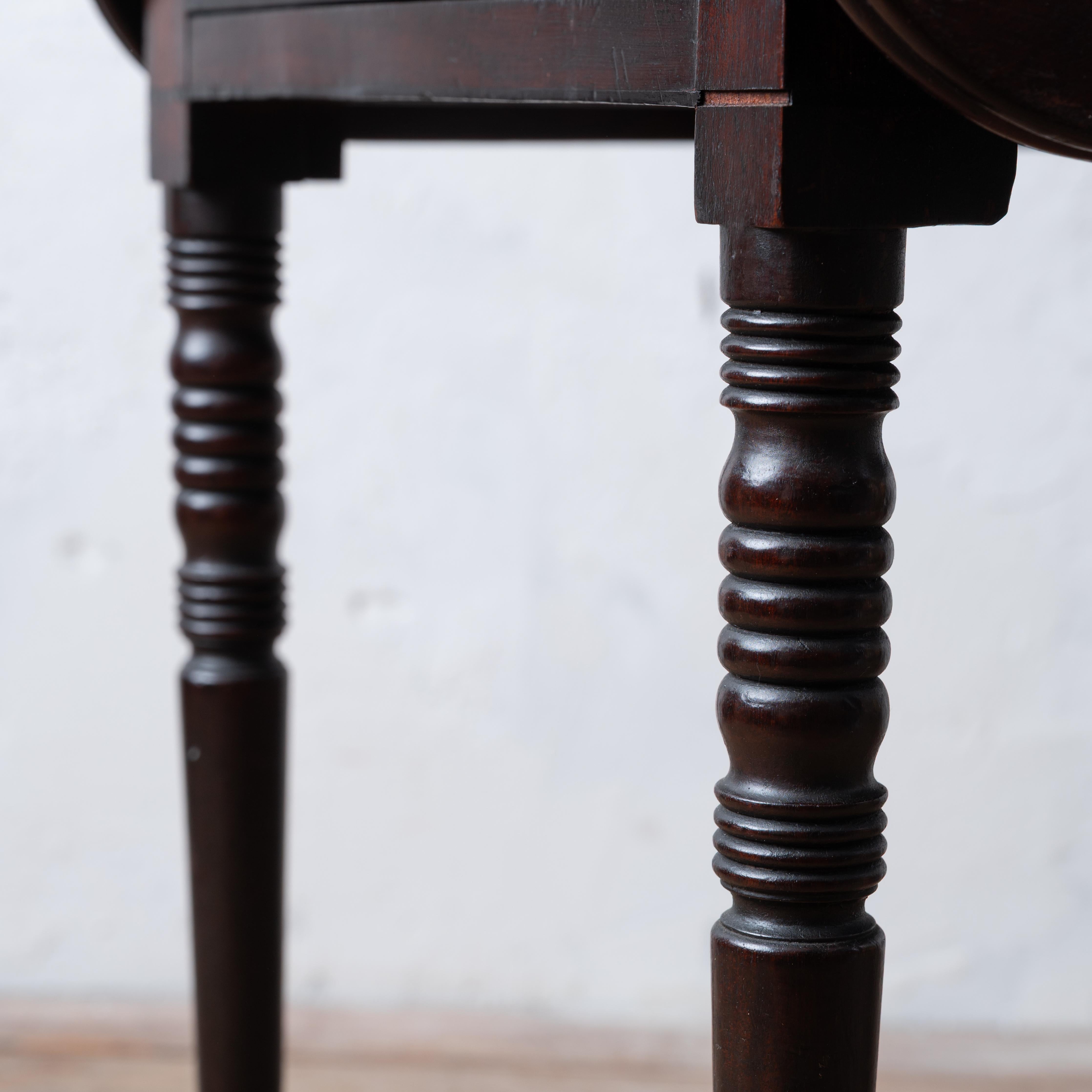 Regency Mahogany Work Table, c.1820 For Sale 8