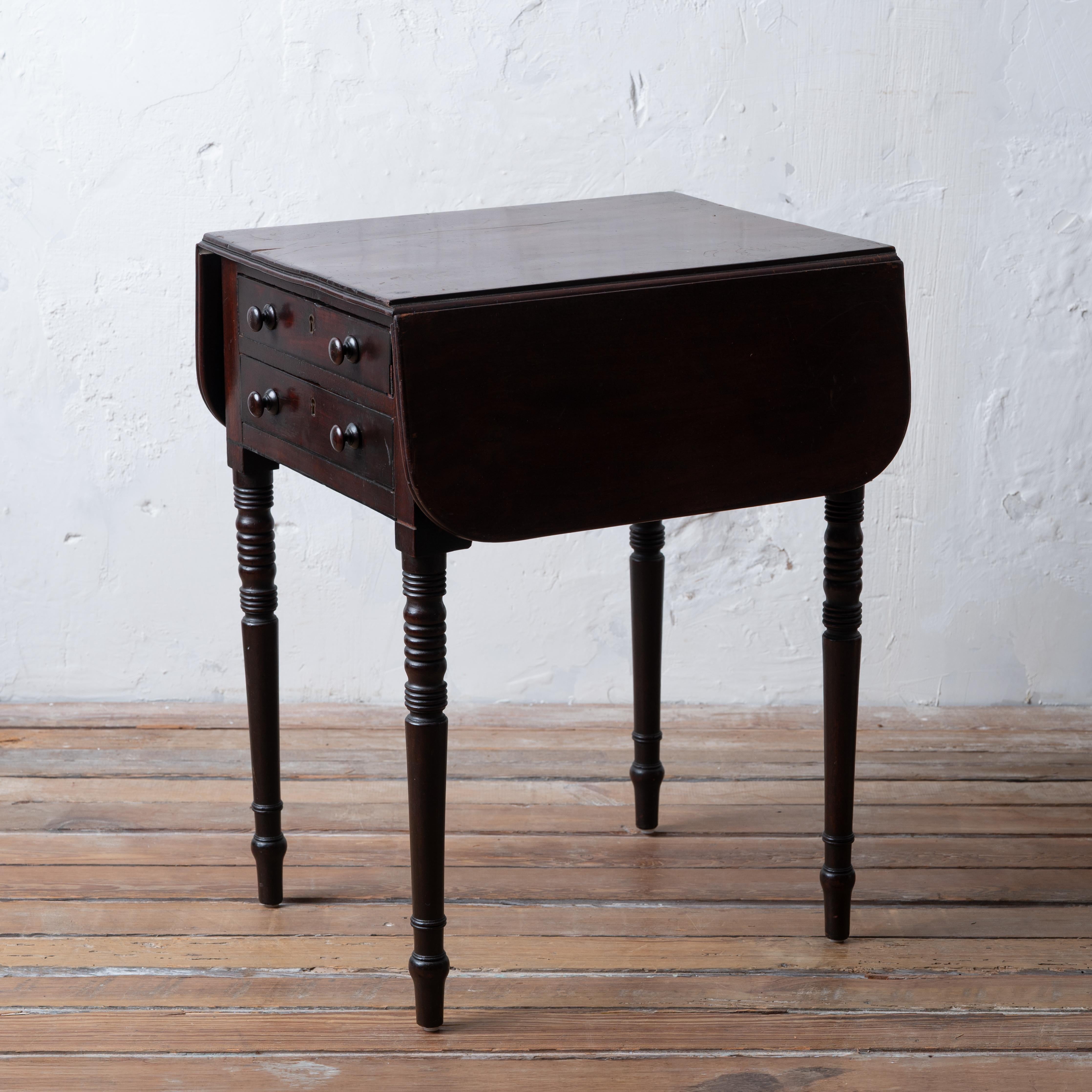 Regency Mahogany Work Table, c.1820 For Sale 3