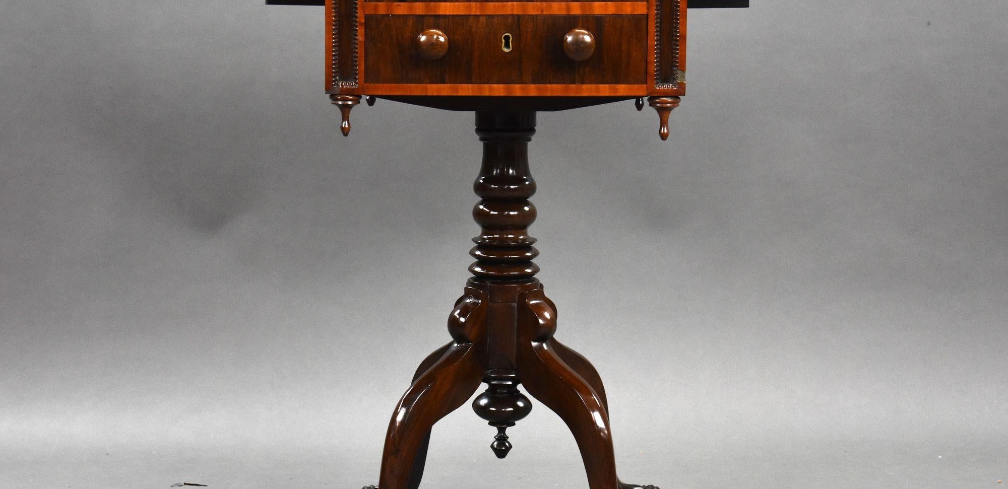Regency Mahogany Work Table in vendita 3