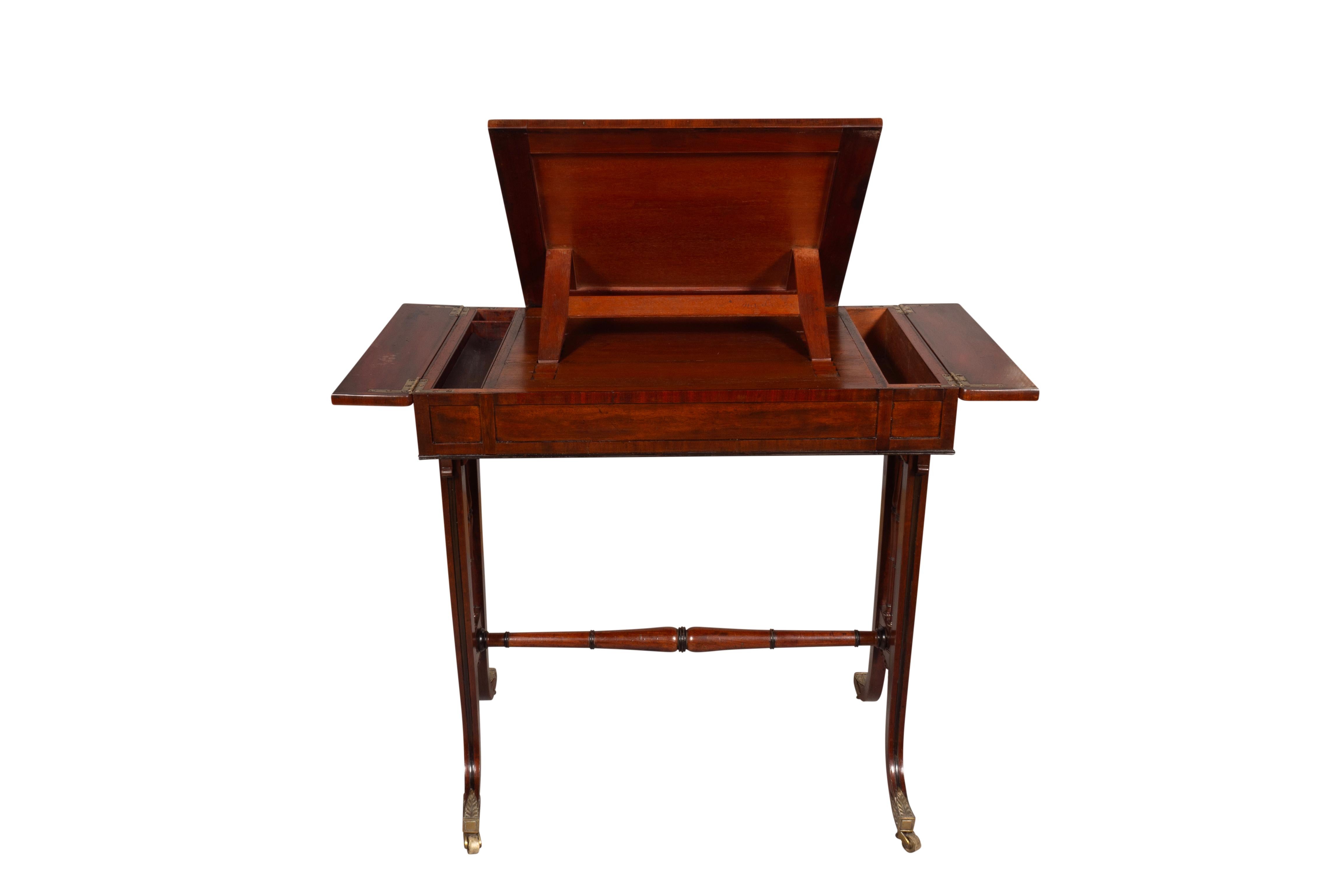 Regency Mahogany Writing Table By Gillows Of Lancaster In Good Condition For Sale In Essex, MA