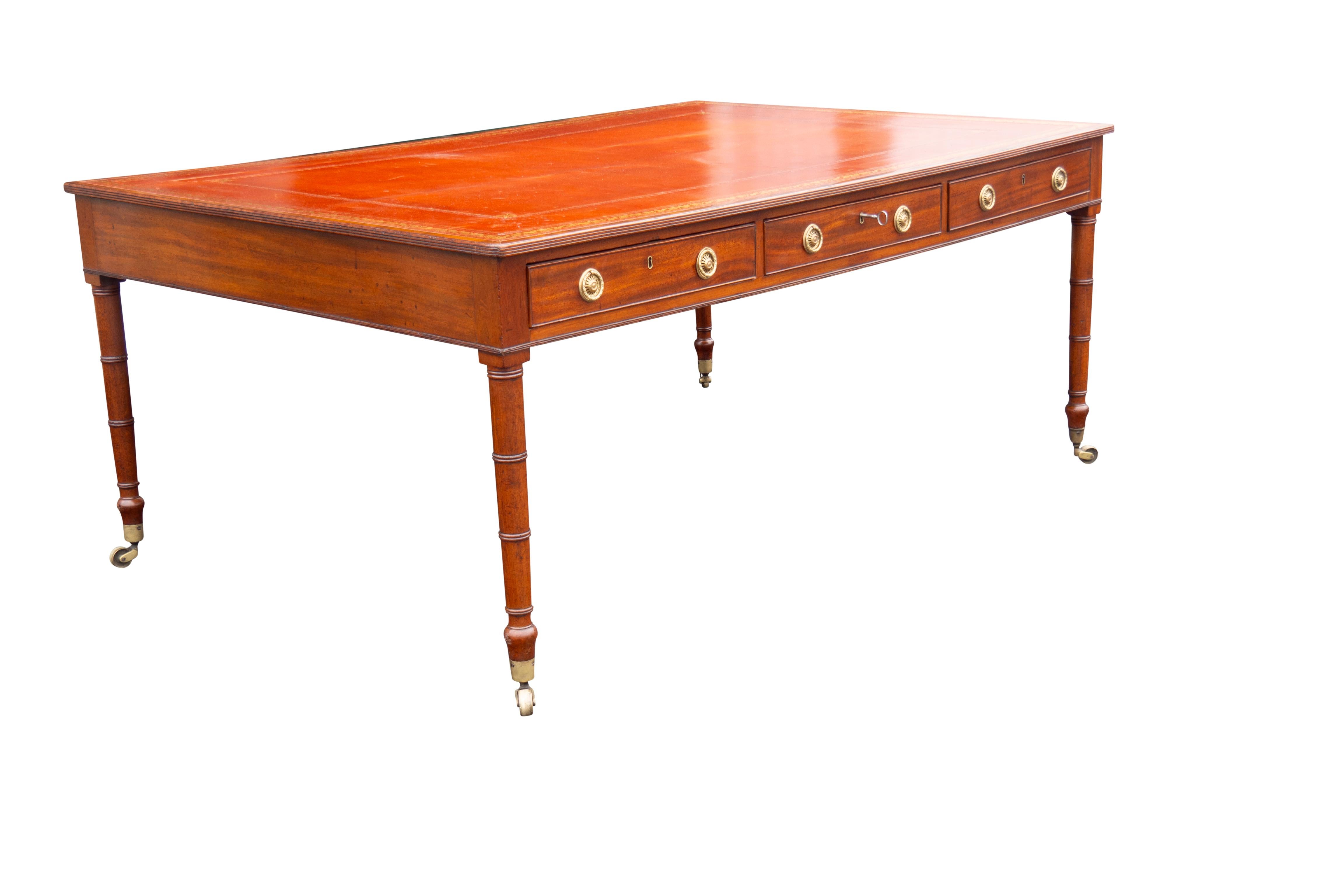 Regency Mahogany Writing Table In Good Condition For Sale In Essex, MA