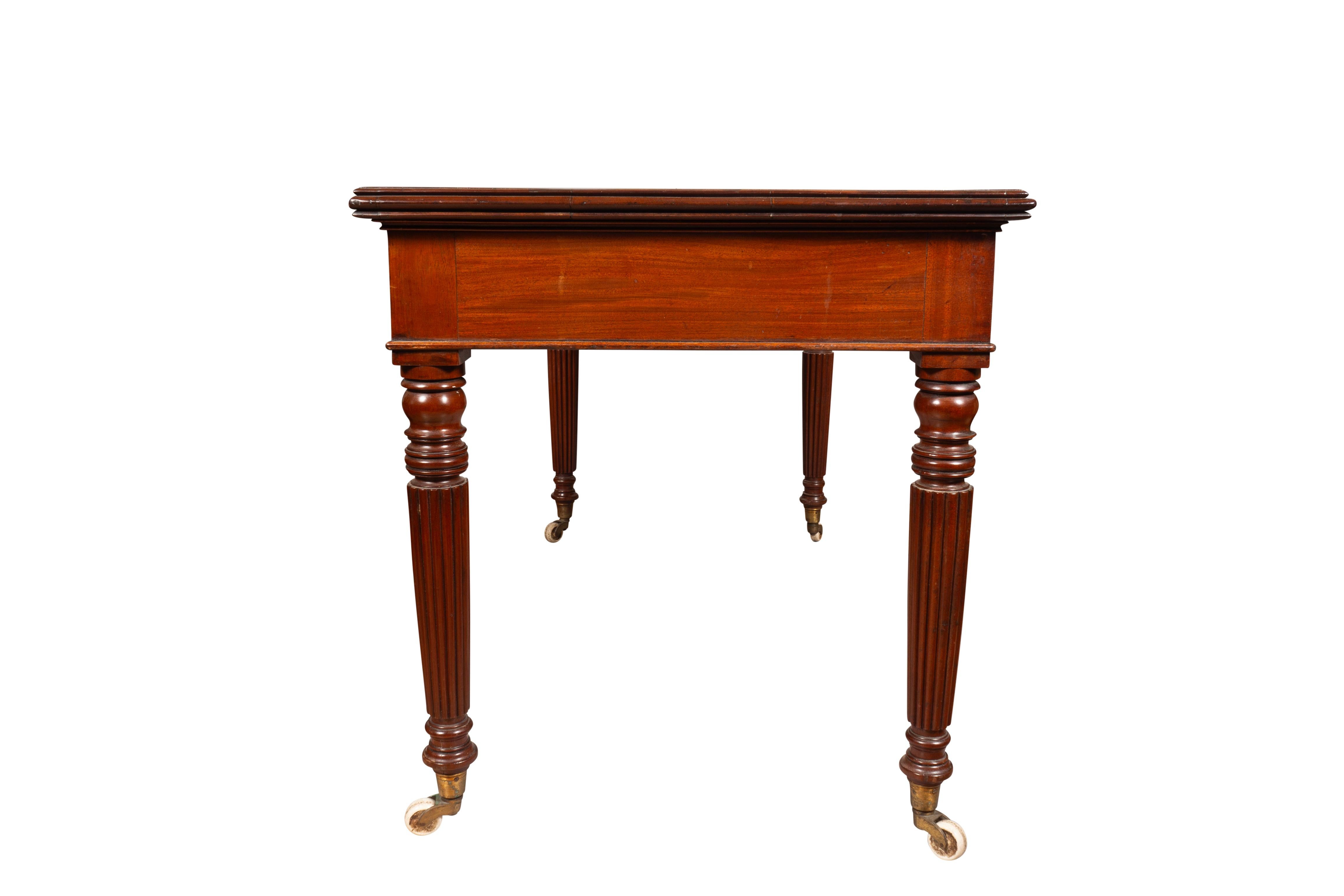 Regency Mahogany Writing Table In Good Condition For Sale In Essex, MA