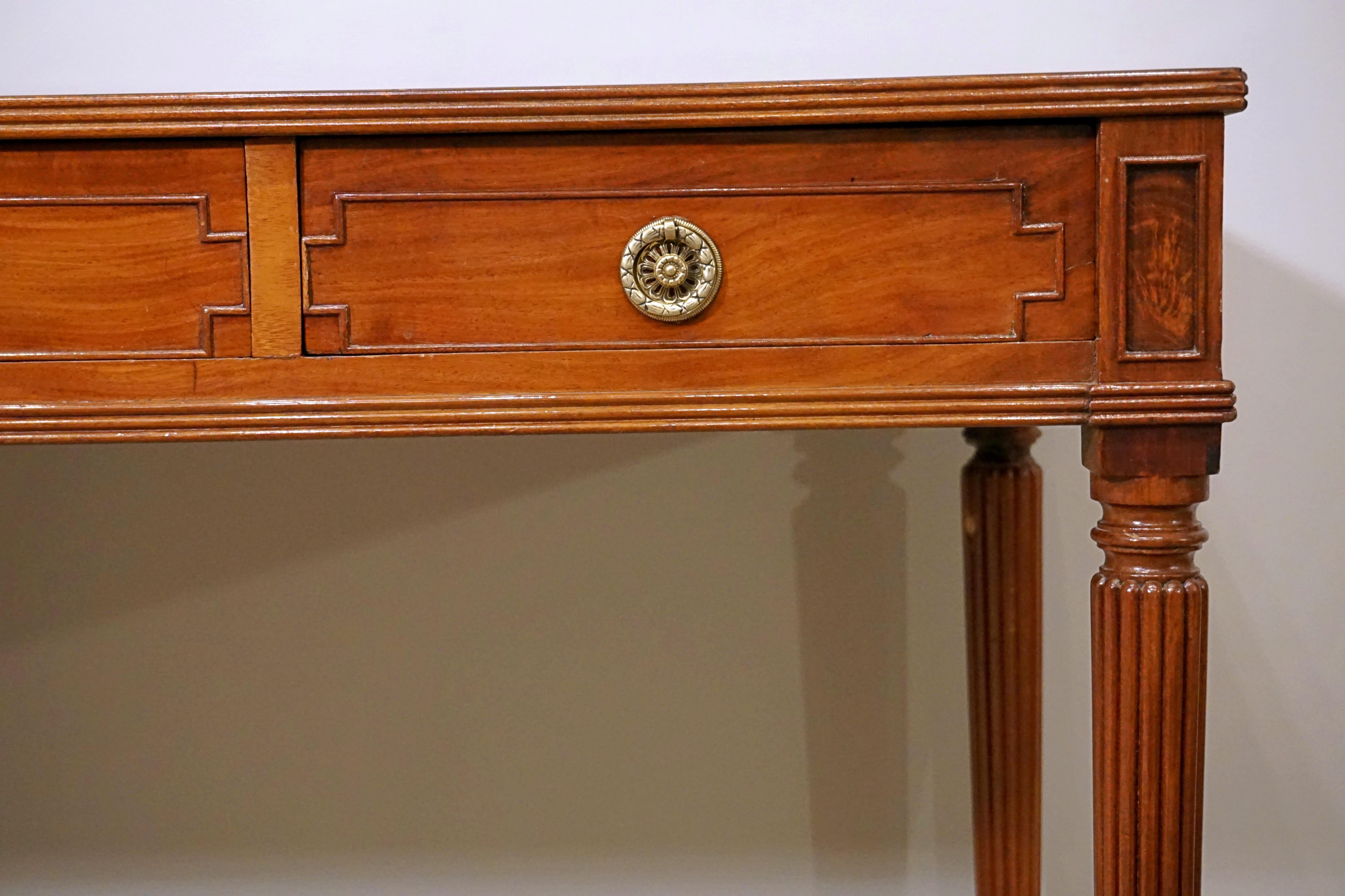 Regency Mahogany Writing Table In Good Condition In Huntington, NY