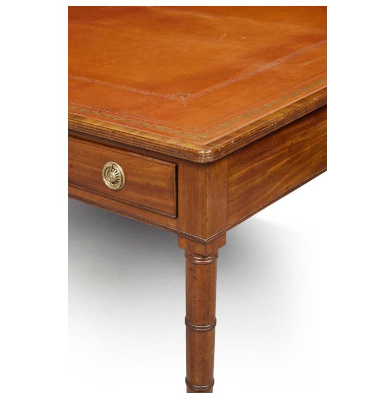 XIXe siècle Table à écrire Regency en acajou en vente