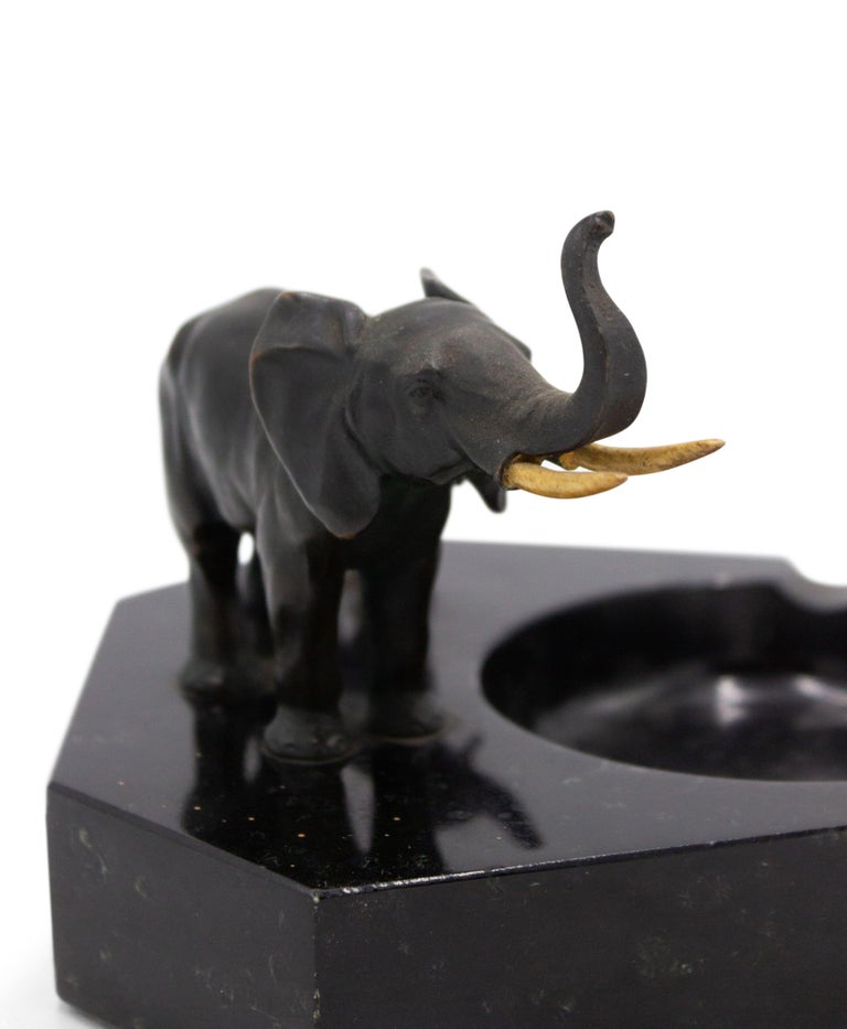 19th Century Regency Marble Elephant Ashtray For Sale