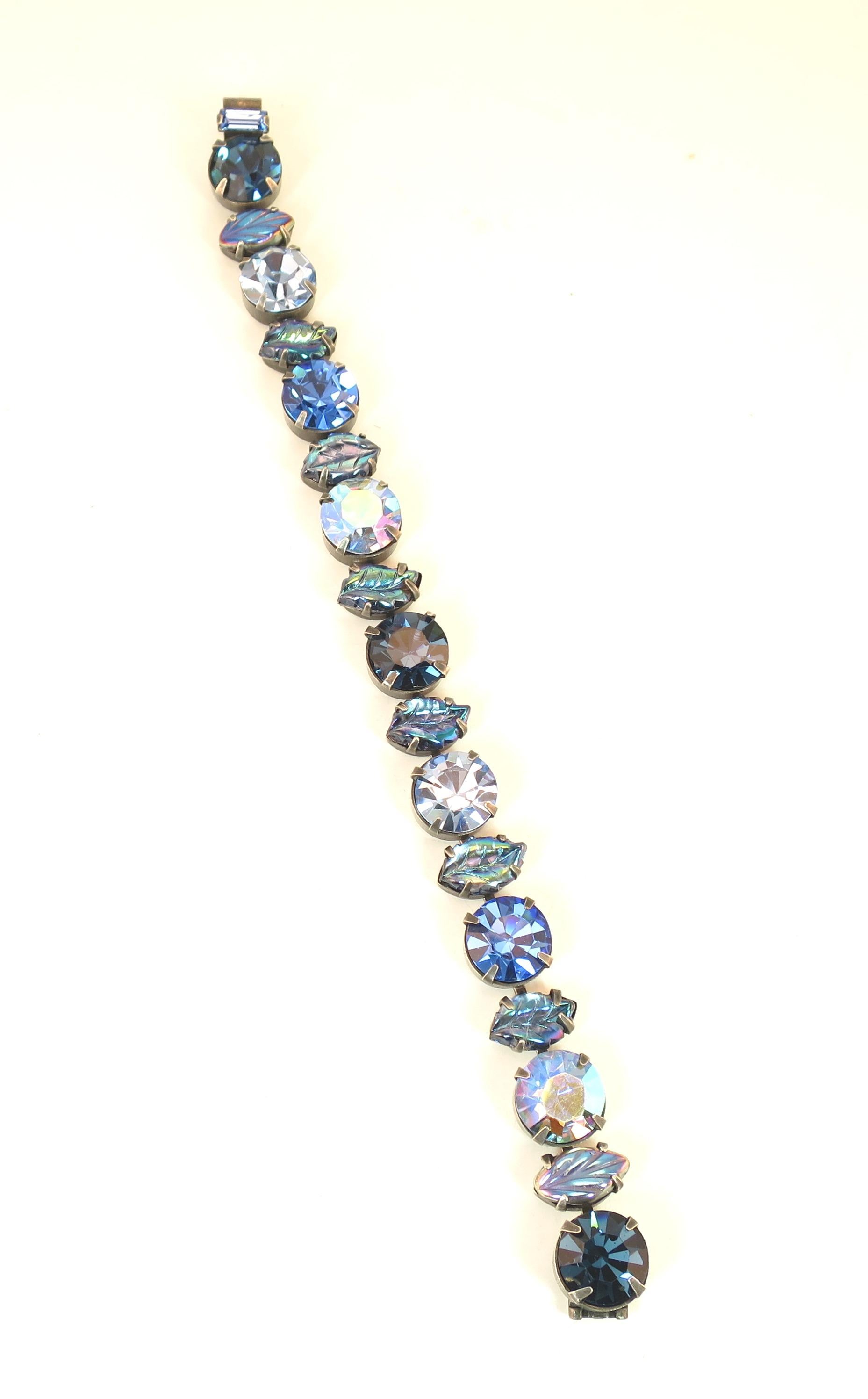 Regency Mid-Century Sapphire Crystal & Art Glass Bracelet, 1950s In Good Condition For Sale In Burbank, CA