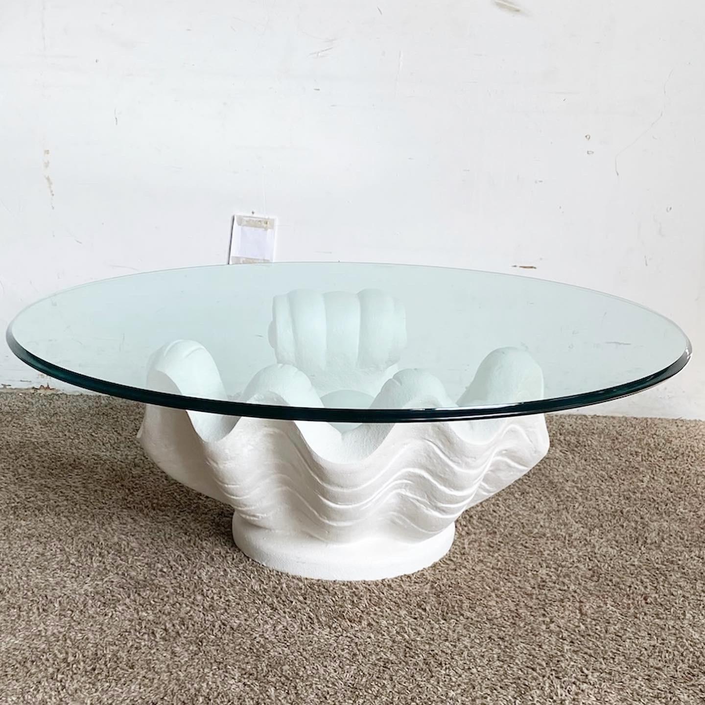 Table basse moderne Regency en plâtre blanc avec plateau en verre coquillage Clam 1