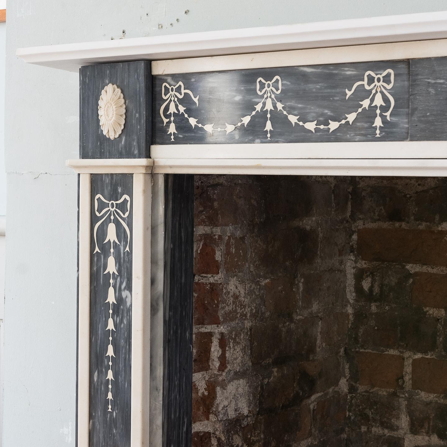 Regency Neoclassical Inlaid Dove Grey and Statuary Marble Fireplace In Good Condition For Sale In London, GB